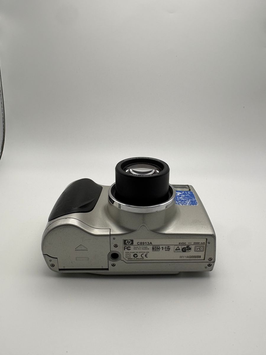 HP Photosmart 715 Digitalkamera 3.3MP 3x Zoom silber 2001 Y2K Digicam image 7