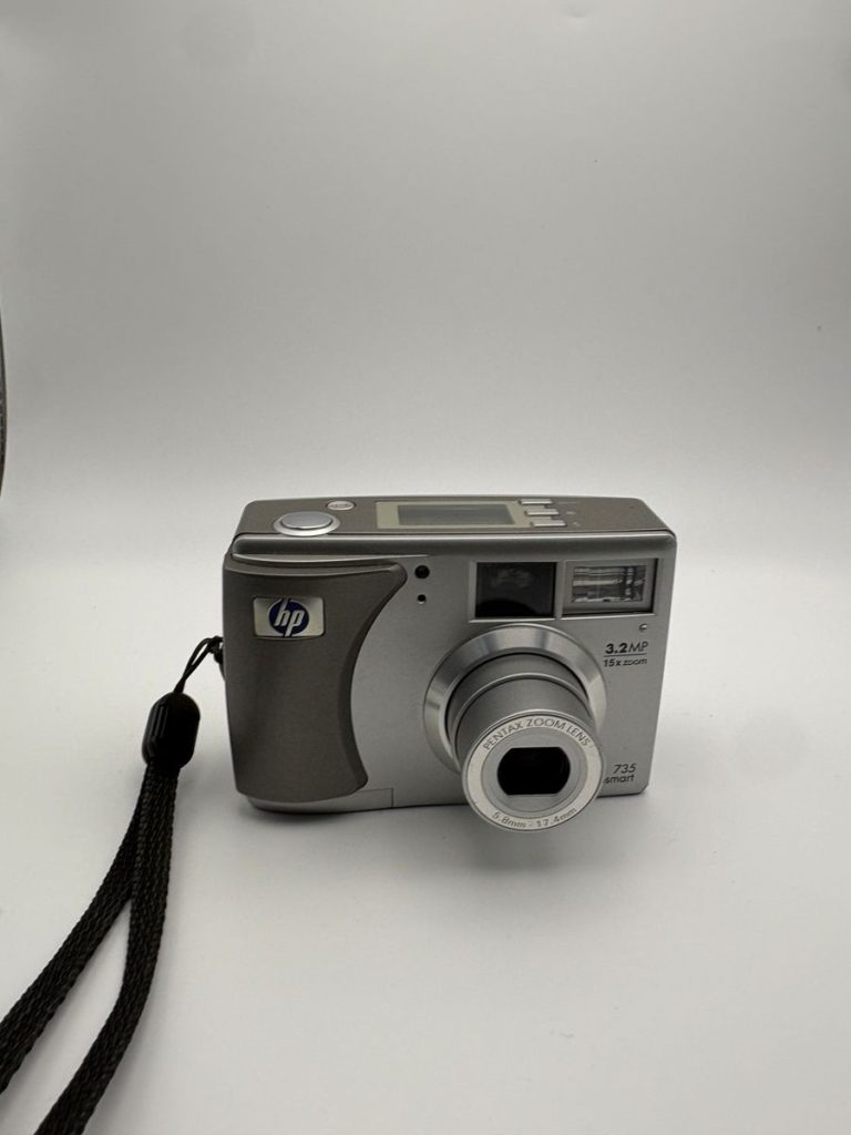 HP Photosmart 735 Digitalkamera 3.2MP 3x Zoom silber grau 2003 Y2K Digicam