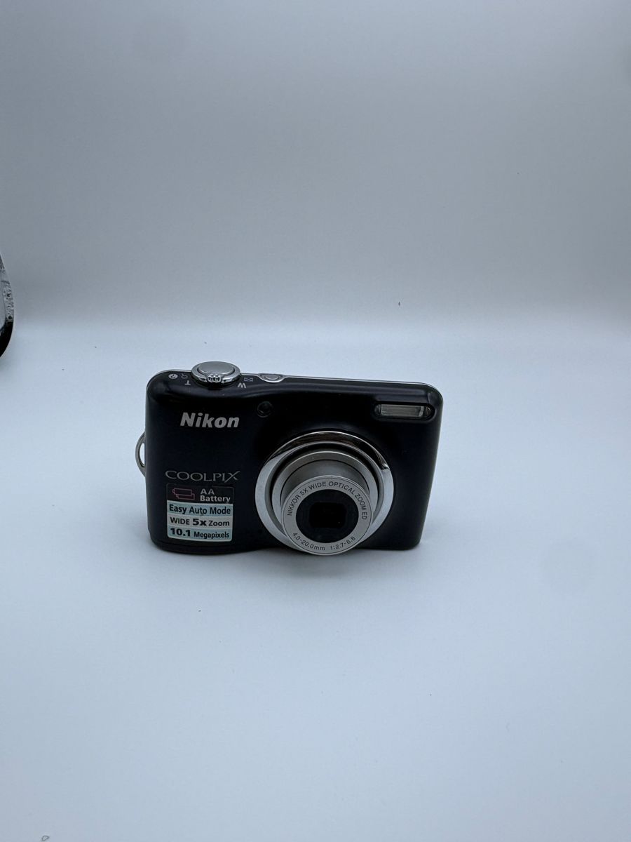 Nikon Coolpix L23 Digitalkamera 10MP 5x Weitwinkel-Zoom schwarz AA-Batterien