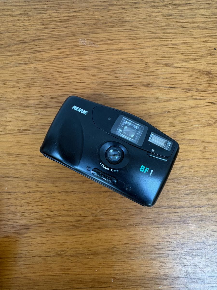 Revue BF1 35mm Kompaktkamera Fixfokus Focus Free schwarz 90er Point and Shoot image 6