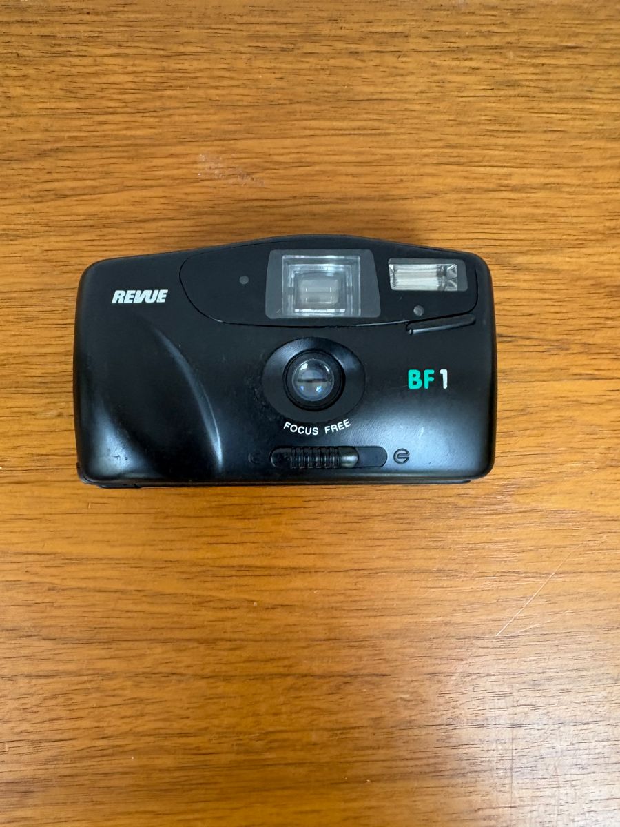 Revue BF1 35mm Kompaktkamera Fixfokus Focus Free schwarz 90er Point and Shoot image 10