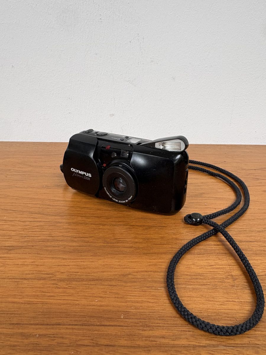 Olympus µ mju Zoom 35–70mm 35mm Kompaktkamera Weatherproof schwarz 90er image 5