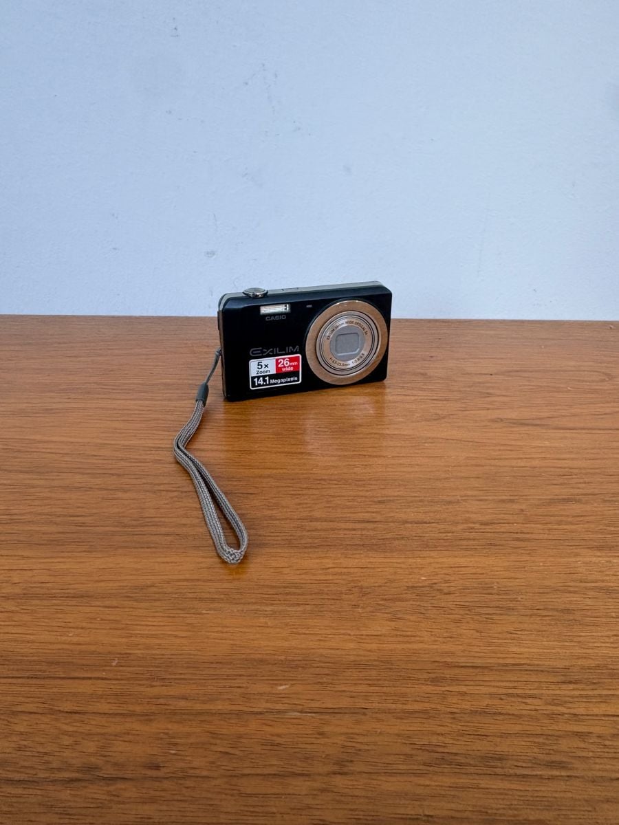 Casio Exilim Digitalkamera 14.1MP 5x Zoom 26mm Weitwinkel schwarz Digicam image 9