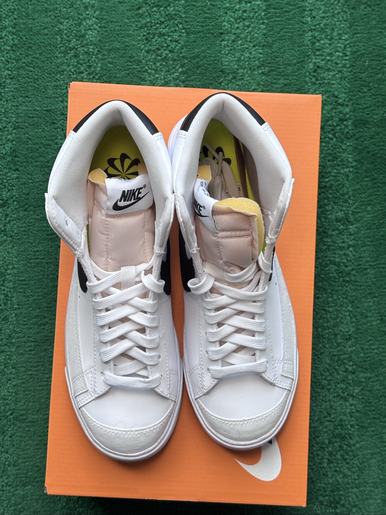 Size UK 5.5 Wmns | Nike Blazer Mid '77 | White Black DO1344-101 | New image 4