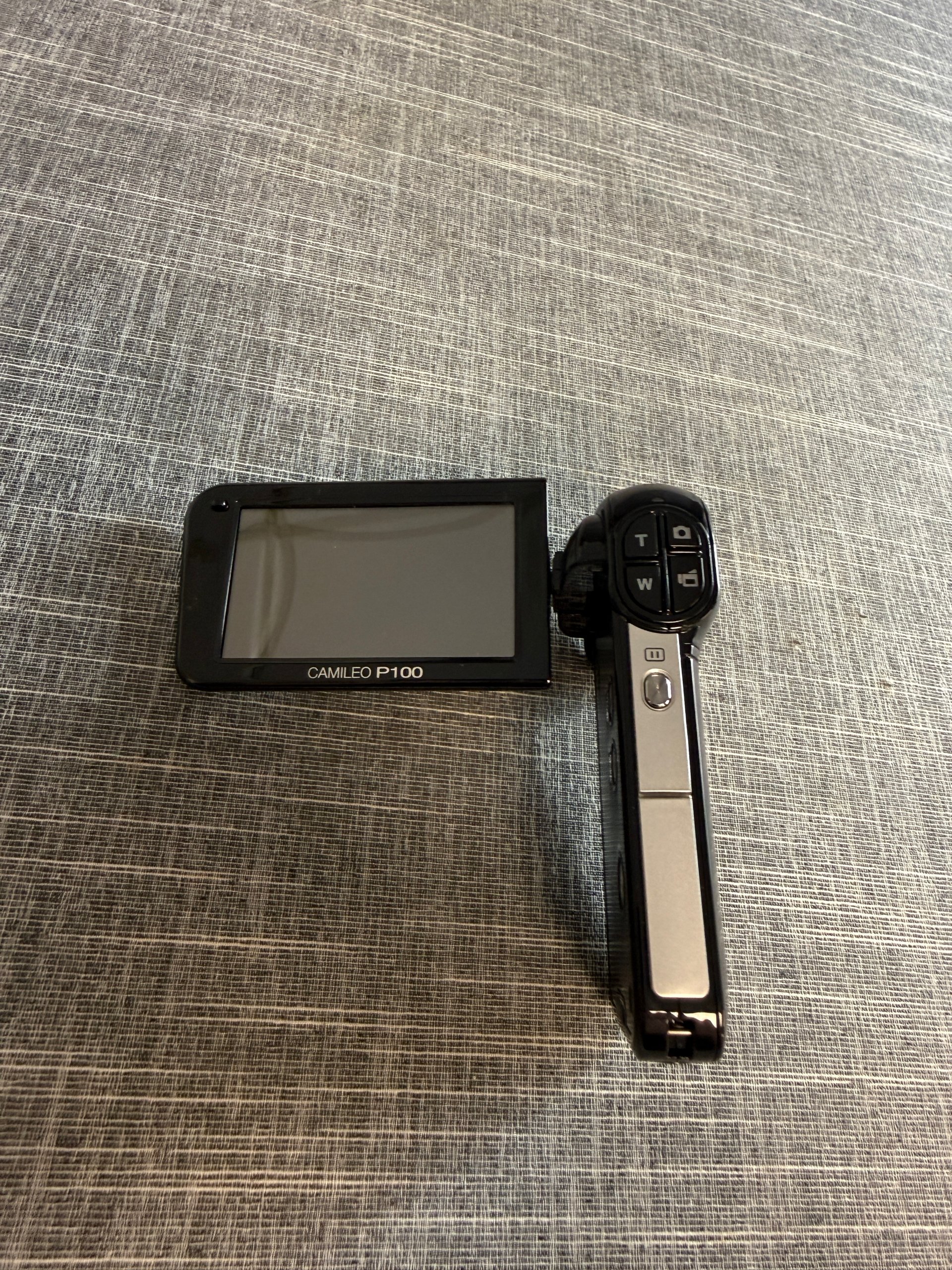 Toshiba Black Camileo P100 HD Camcorder 8x Advanced Zoom image 8