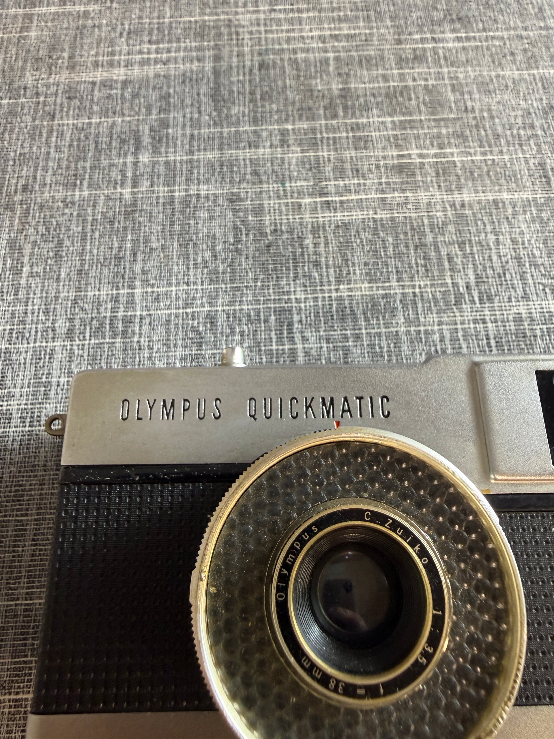 Olympus Quickmatic Vintage Film Camera 38mm Lens Black & Silver image 2