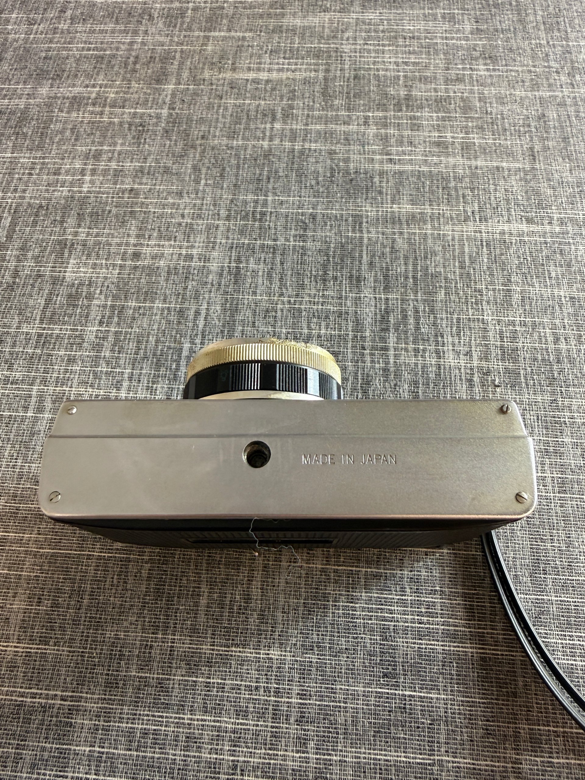 Olympus Quickmatic Vintage Film Camera 38mm Lens Black & Silver image 7