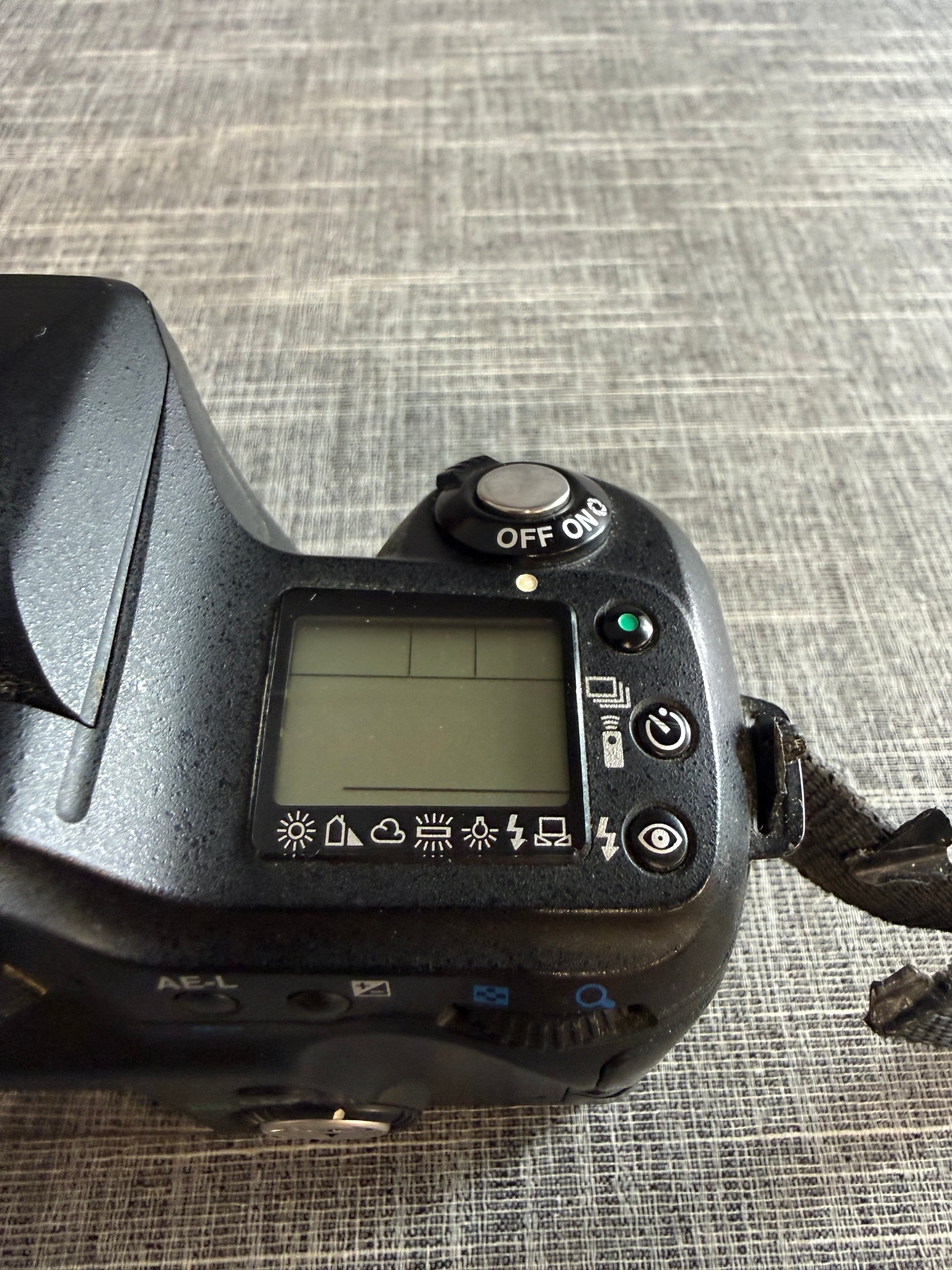 Pentax istD Digital SLR Camera Black Body Only image 5