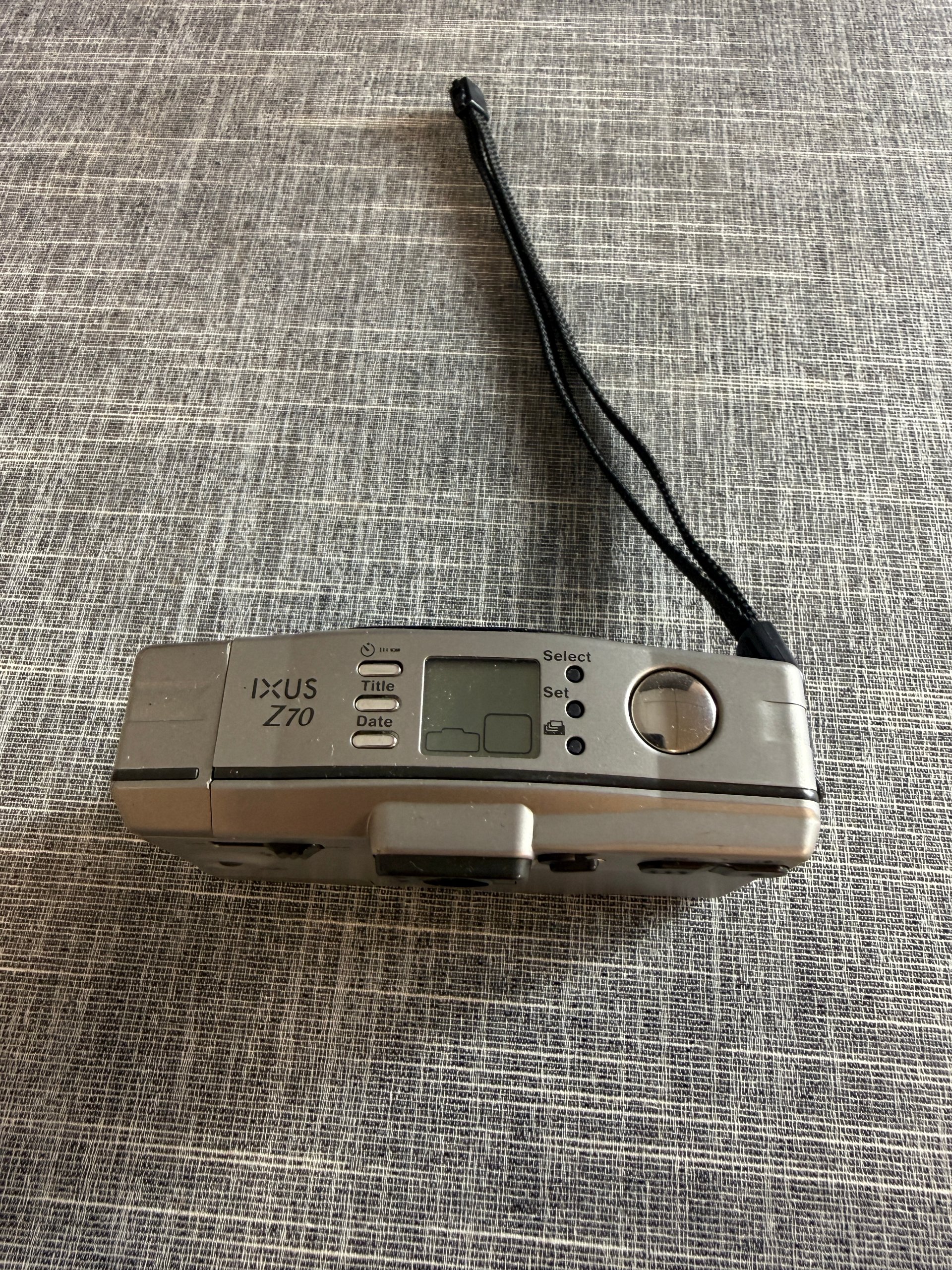 Canon IXUS Z70 Compact Camera Silver image 4