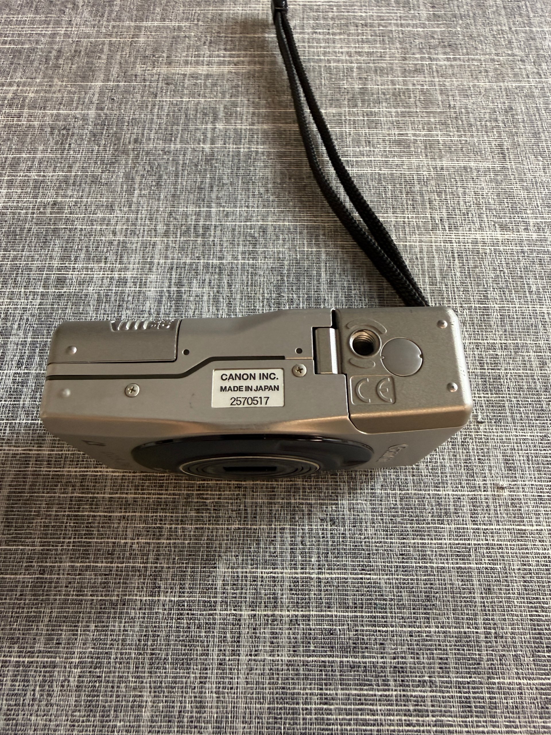 Canon IXUS Z70 Compact Camera Silver image 6