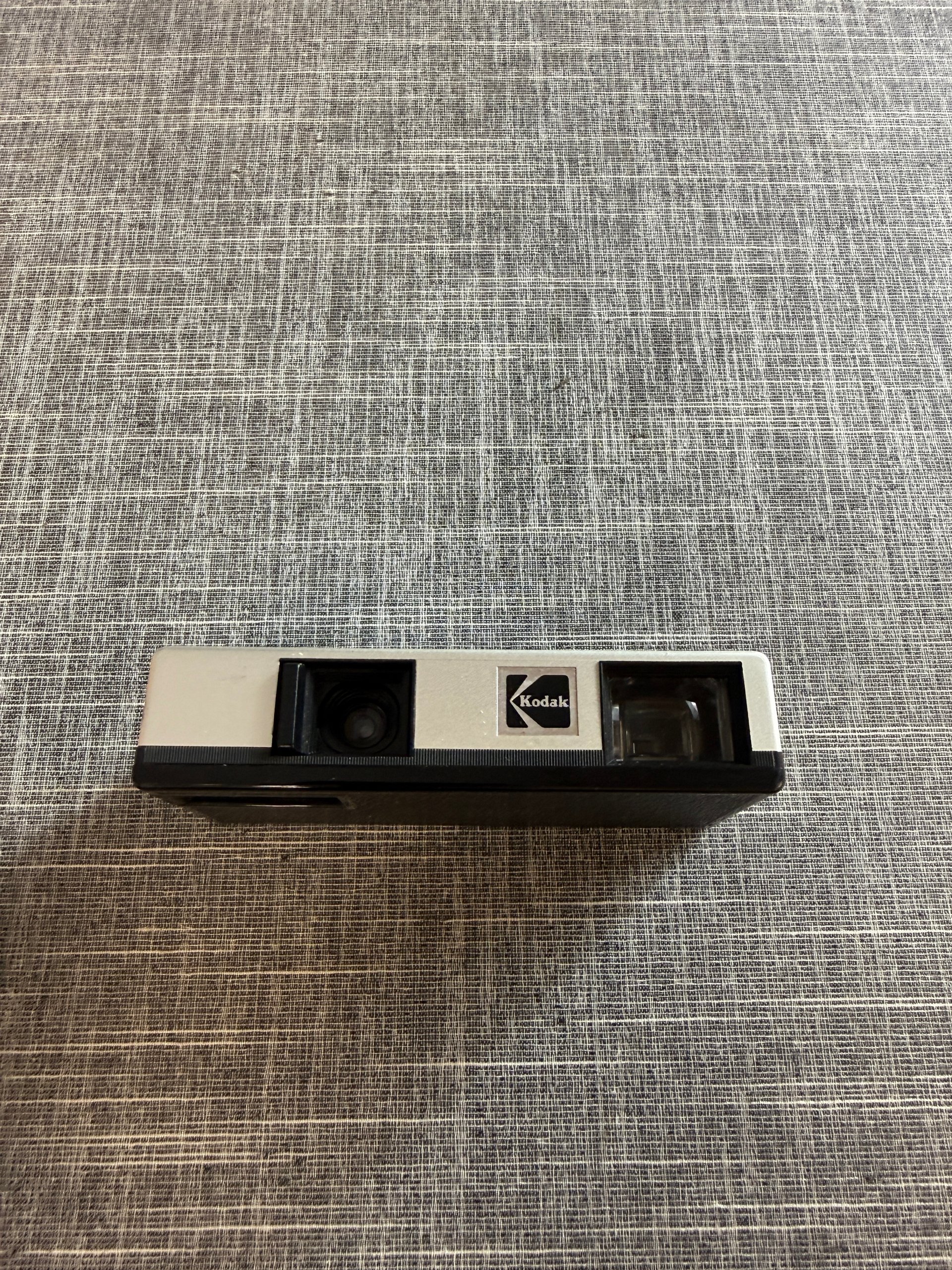 Kodak Instamatic 192 Vintage Camera Outfit Black & Silver image 4