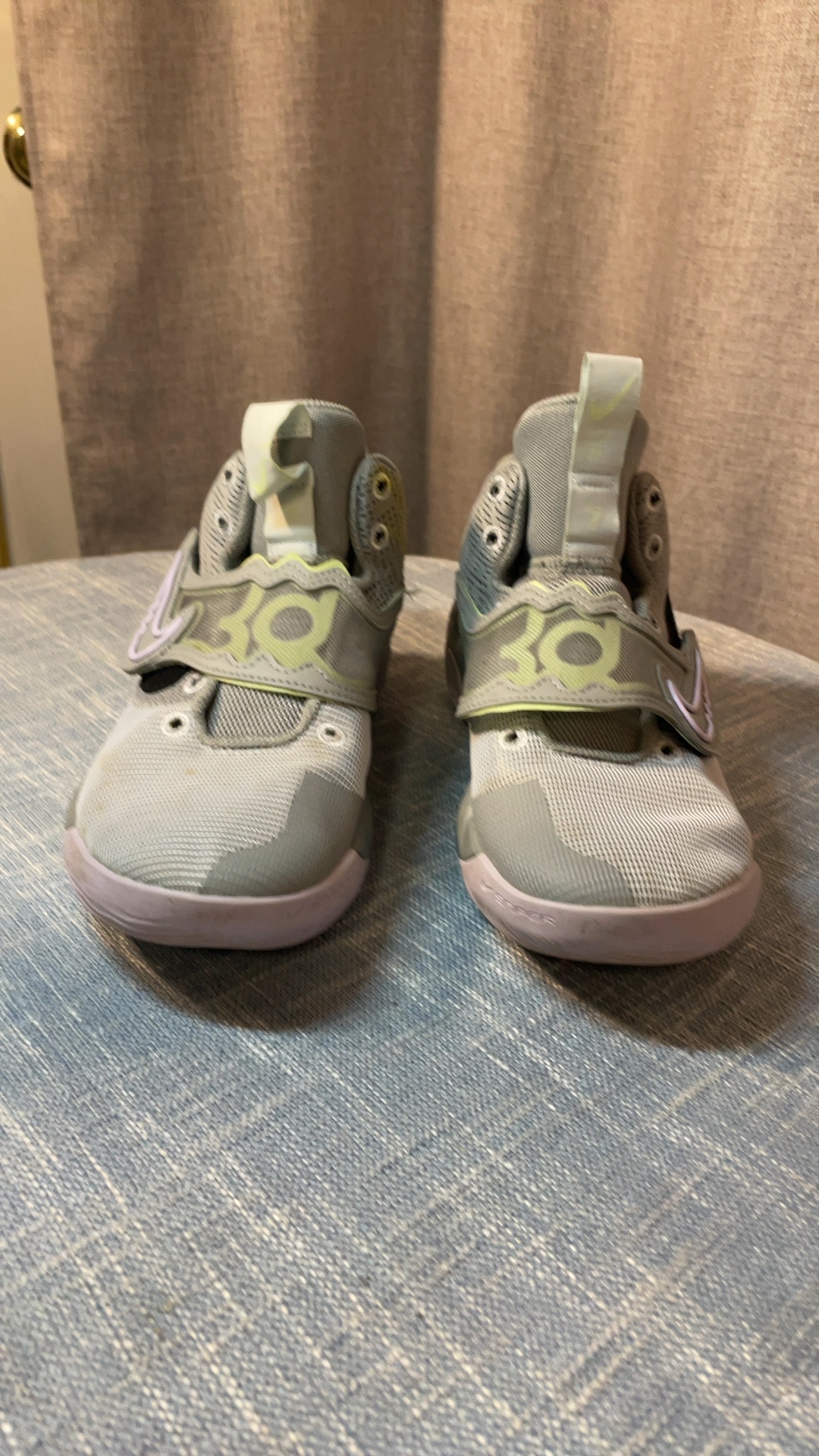 Nike Renew Retaliation 4 Training Shoes – Size 7.5 – Gray – No Laces