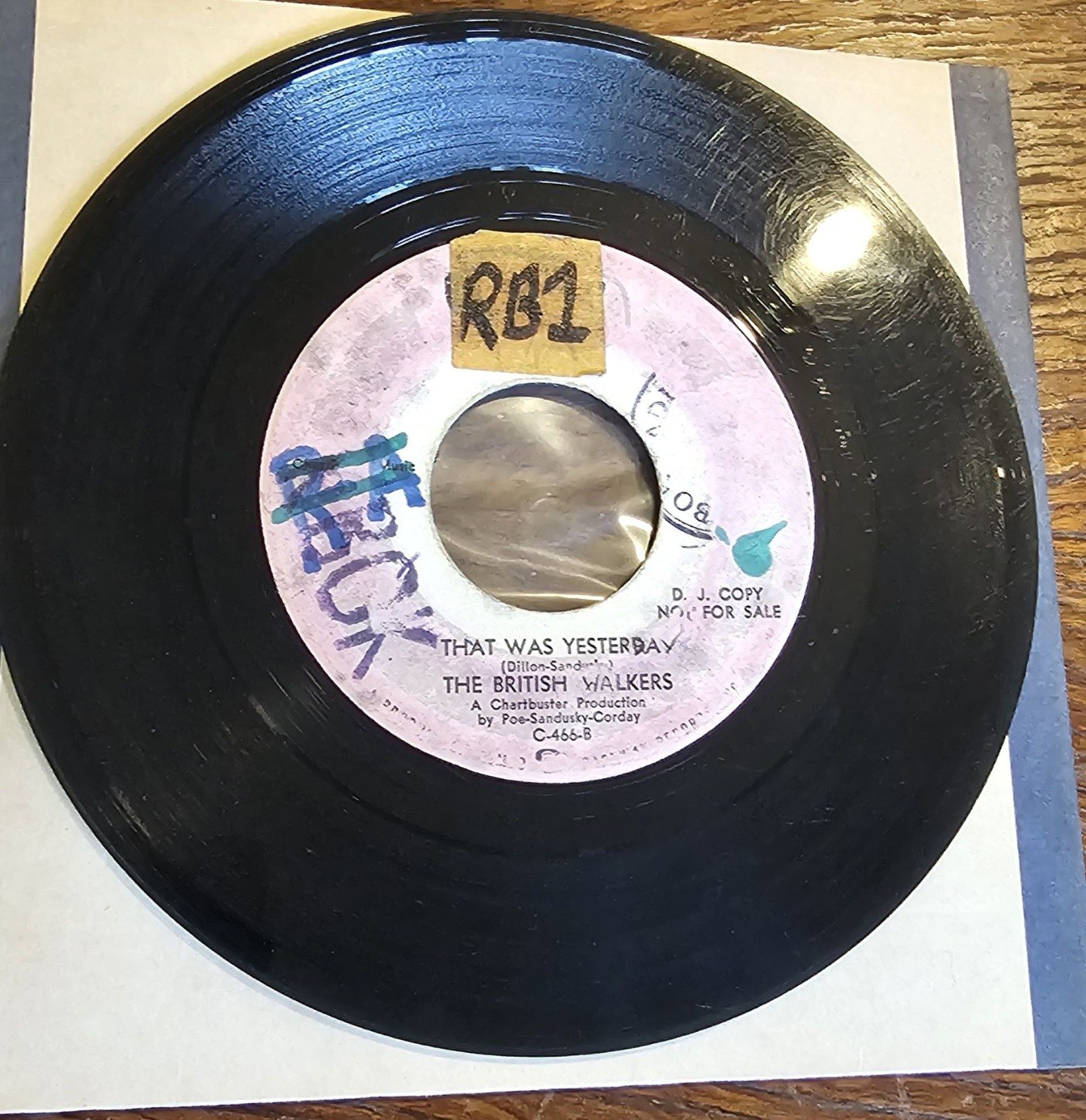 The British Walkers Shake PROMO CBS C-466 7" Vinyl Single