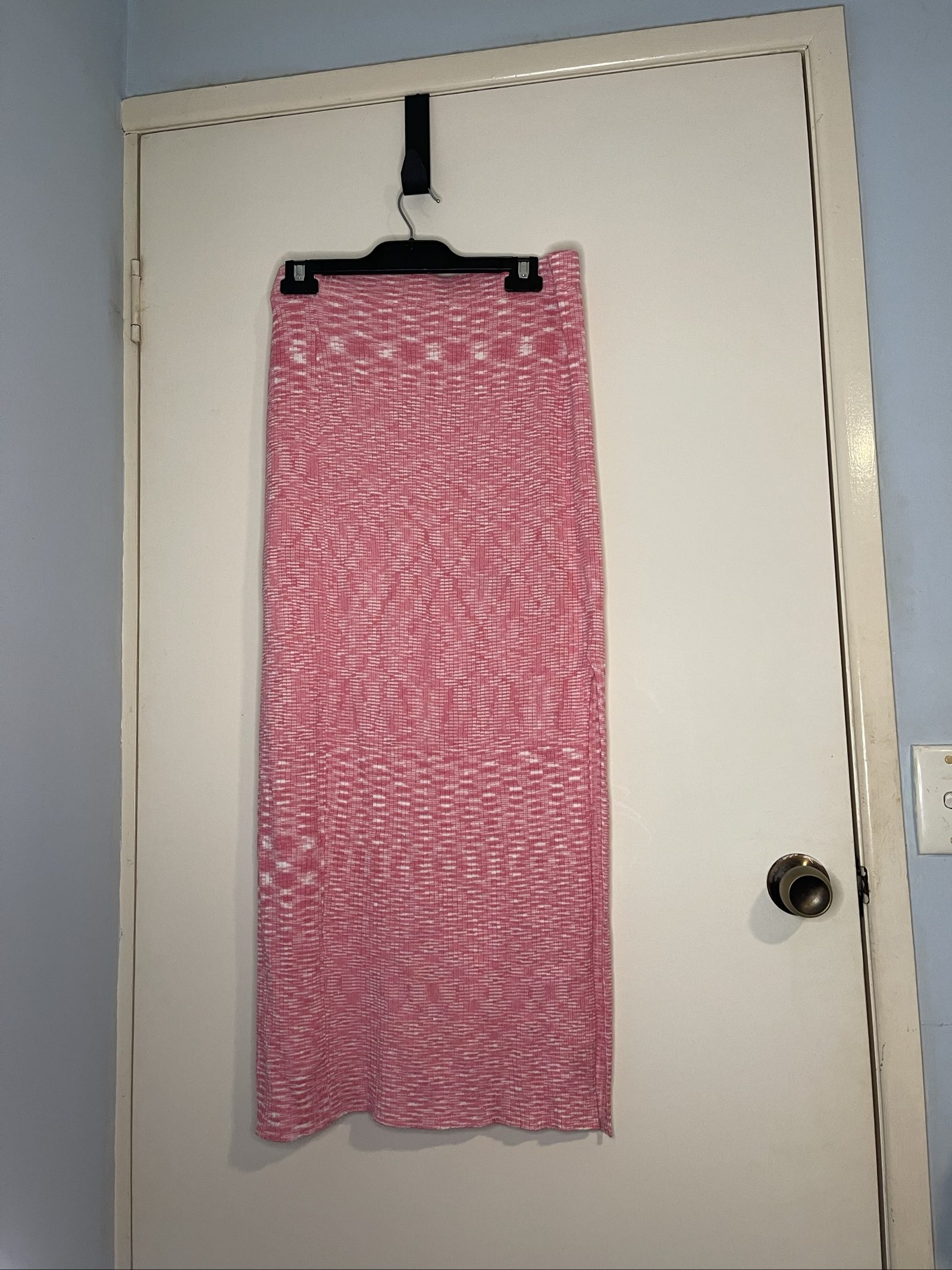 Unbranded Pink & White Knit Maxi Skirt Large with Side Slits