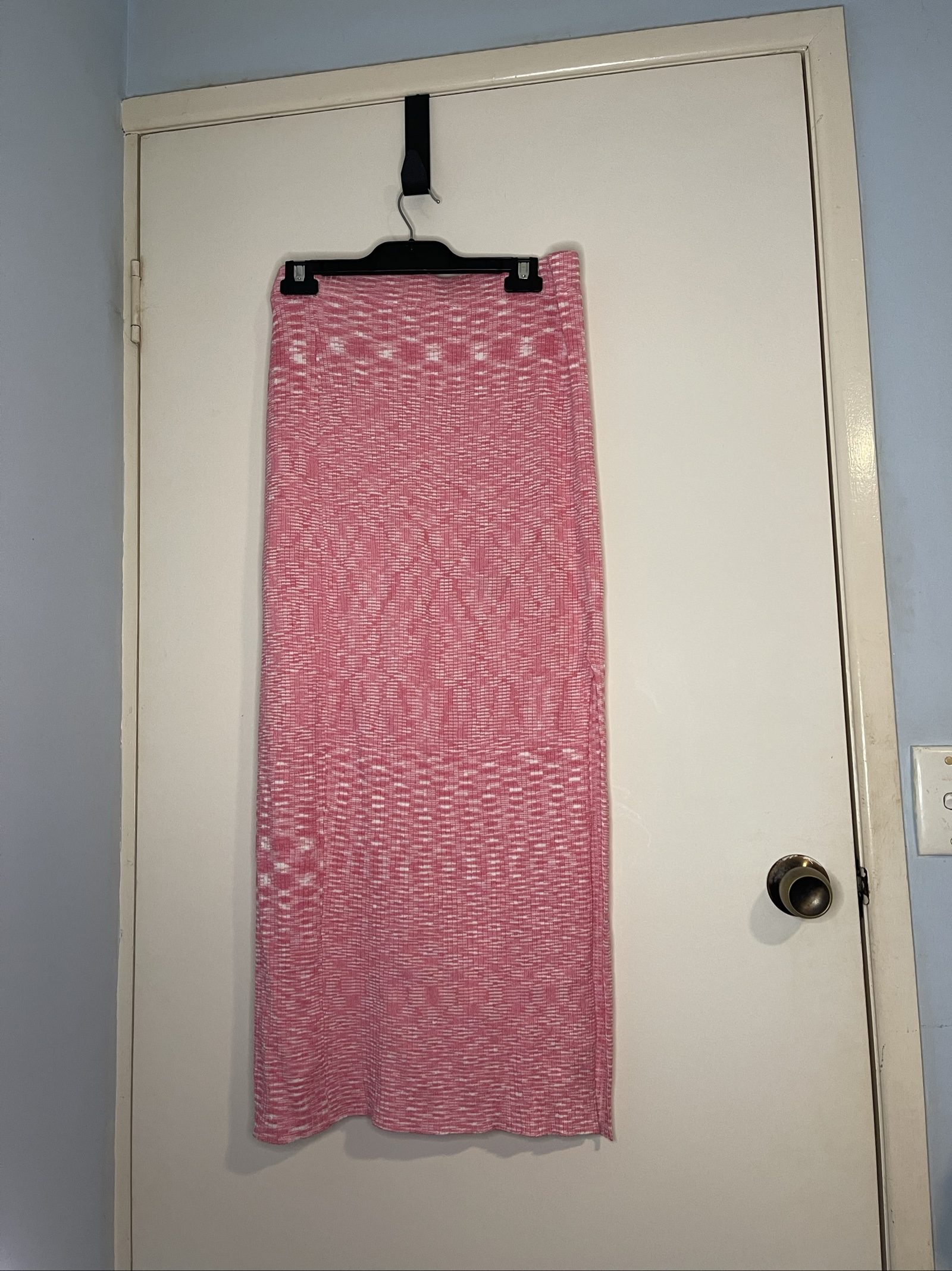 Unbranded Pink & White Knit Maxi Skirt Large with Side Slits image 2