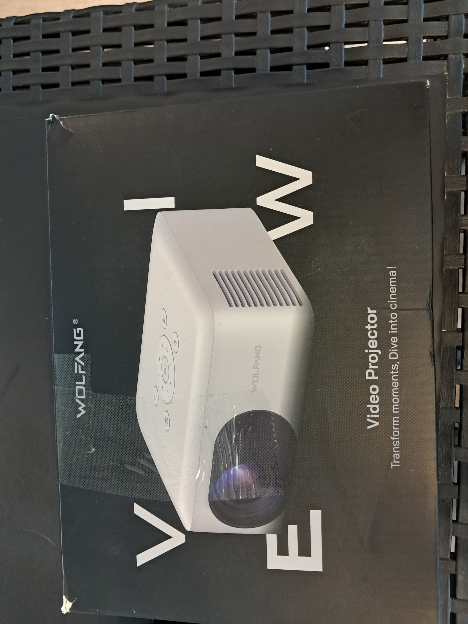 WOLFANG Portable Video Projector image 2