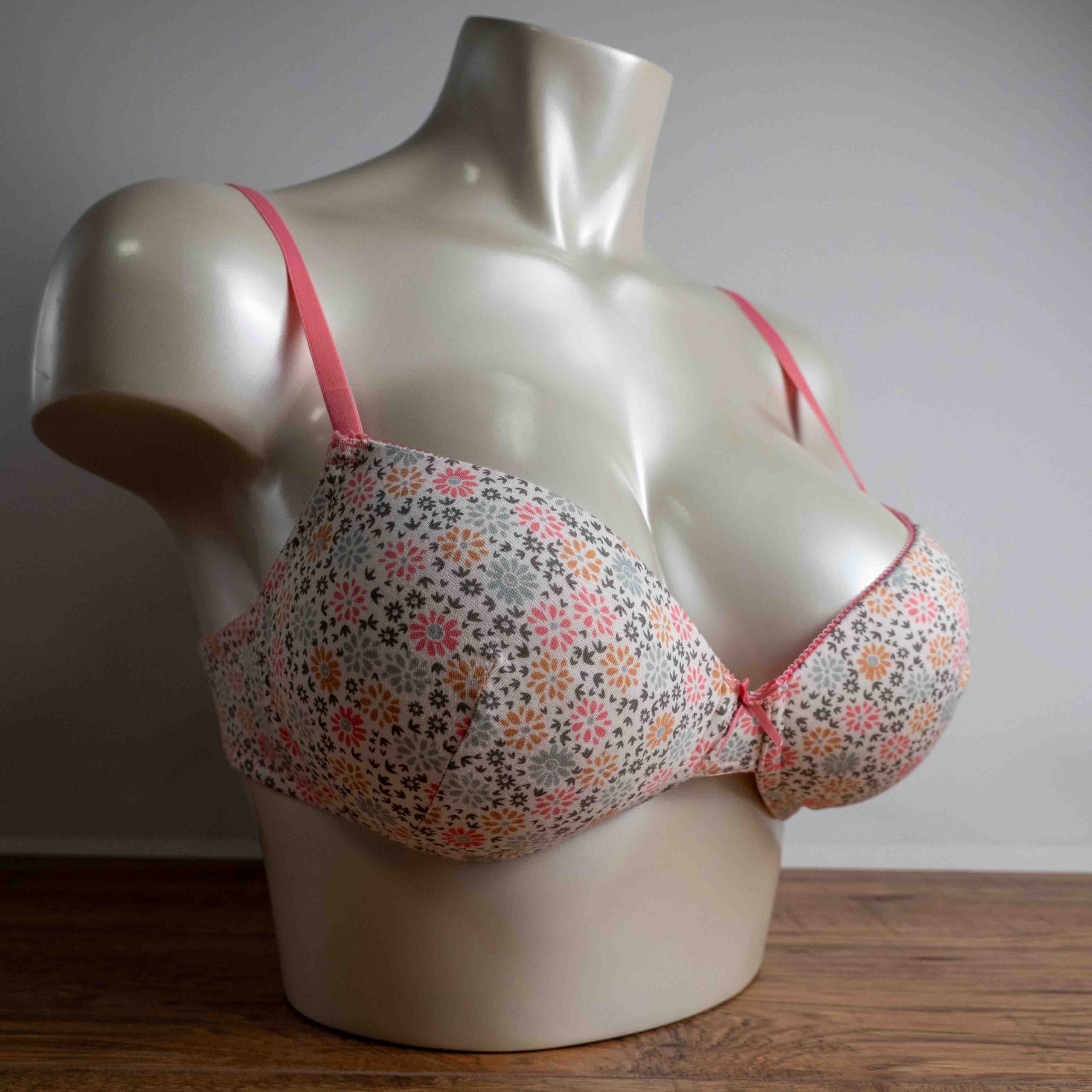 Royce 36D White Floral Wire Free Bra NWT RRP £24.00 image 2