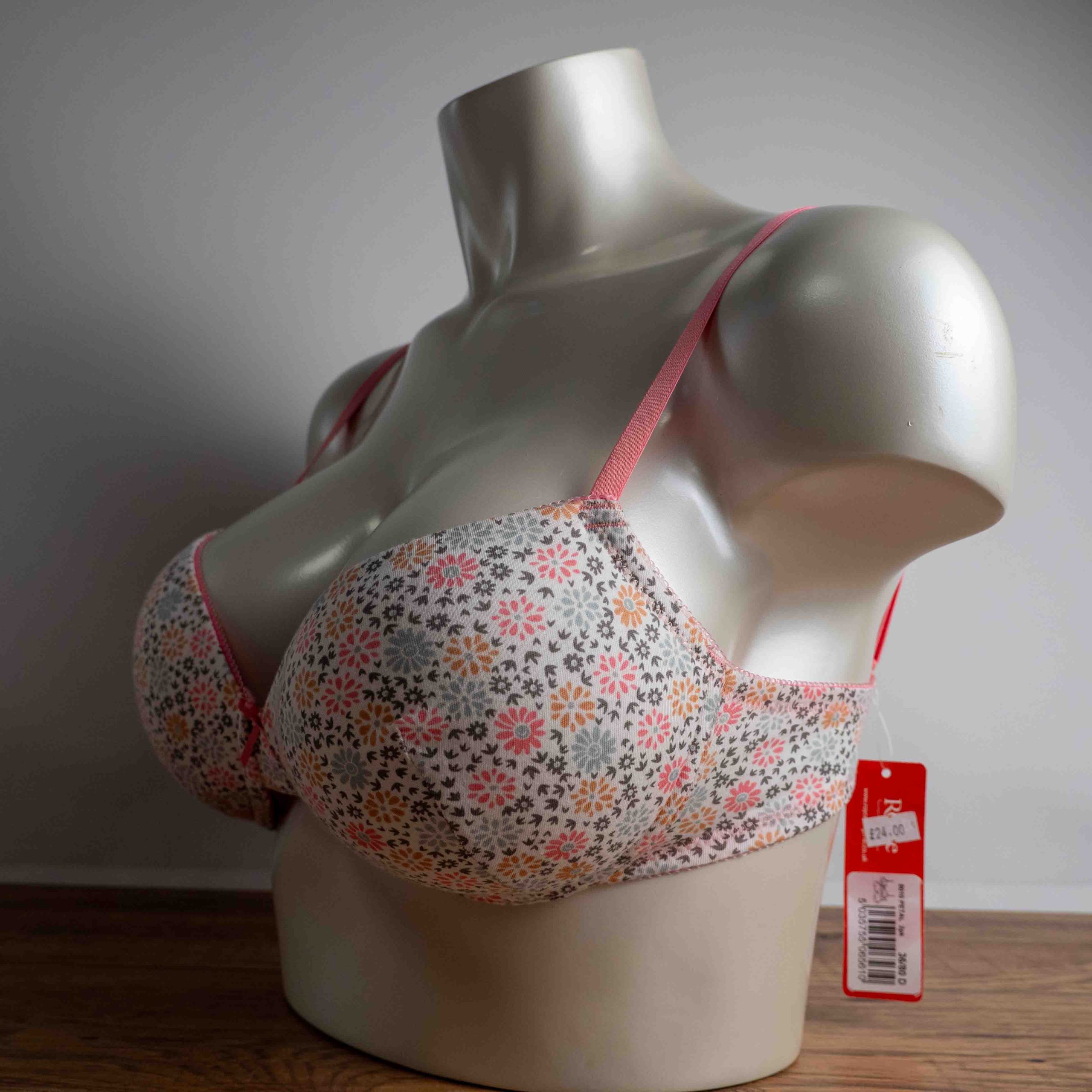 Royce 36D White Floral Wire Free Bra NWT RRP £24.00 image 3