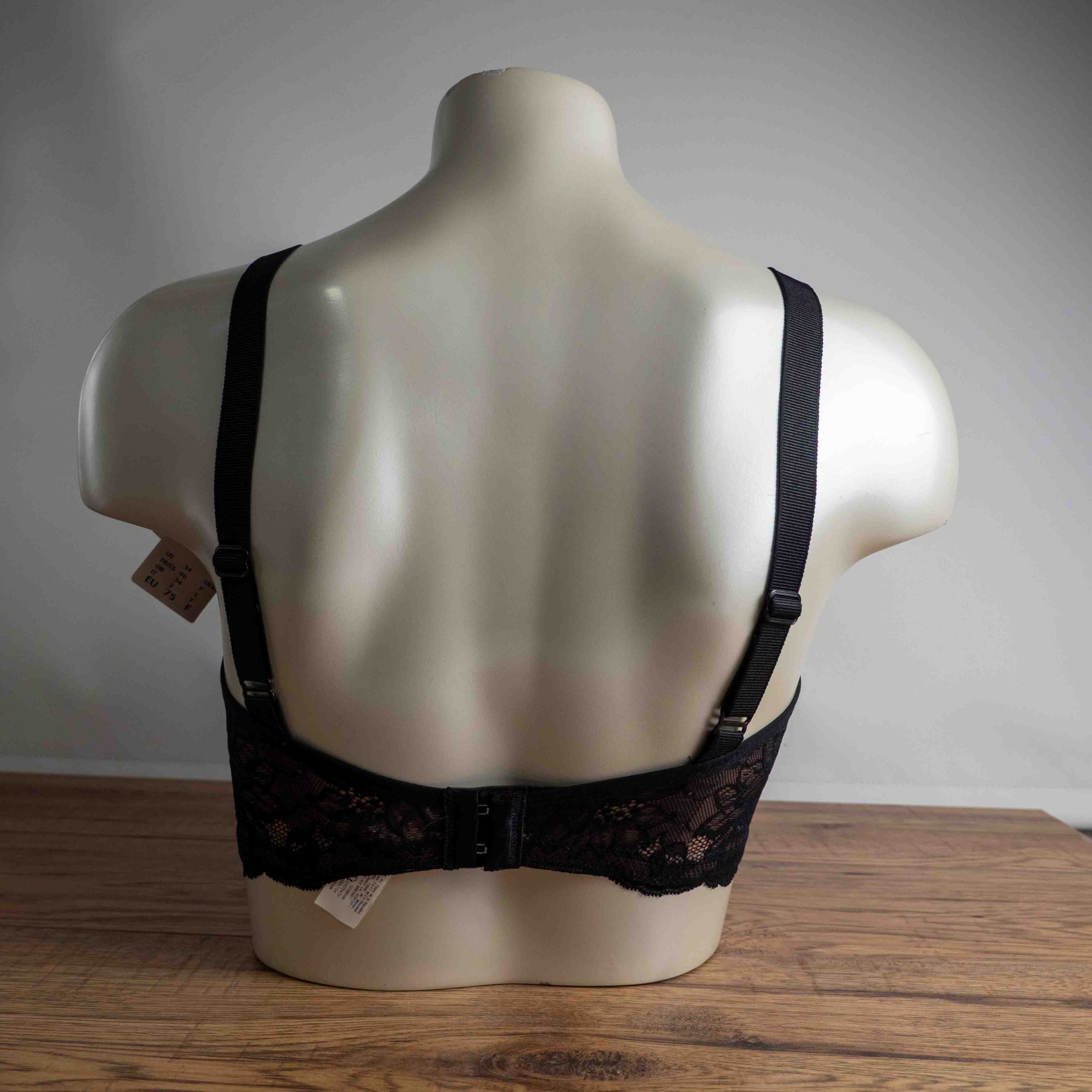Triumph 34E Black Lace Bra NWT image 5