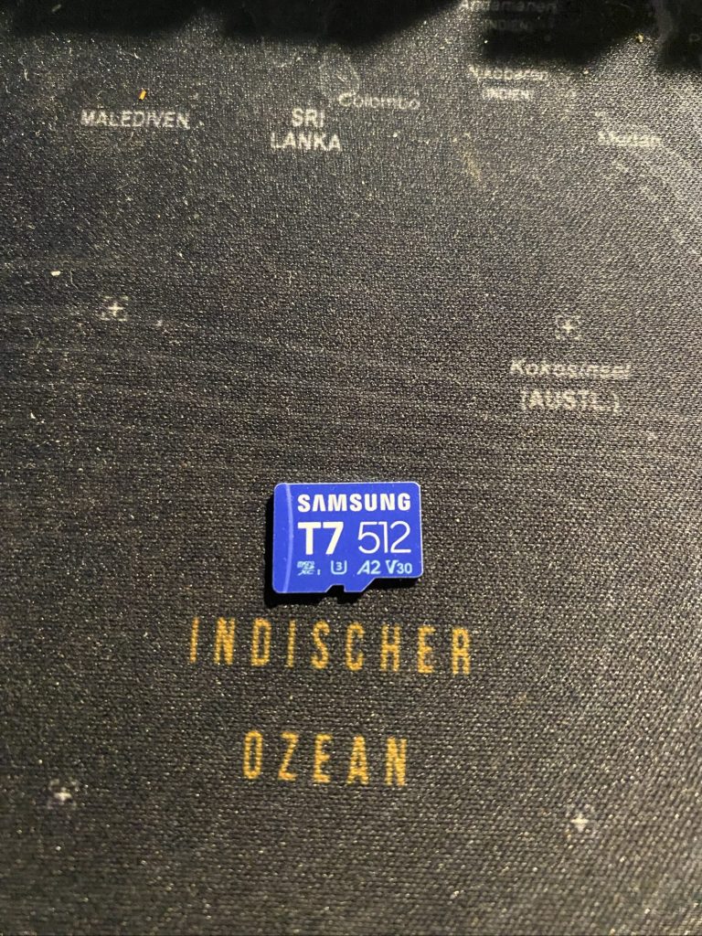 Samsung Blue Micro SD Card T7 512GB A2 V30