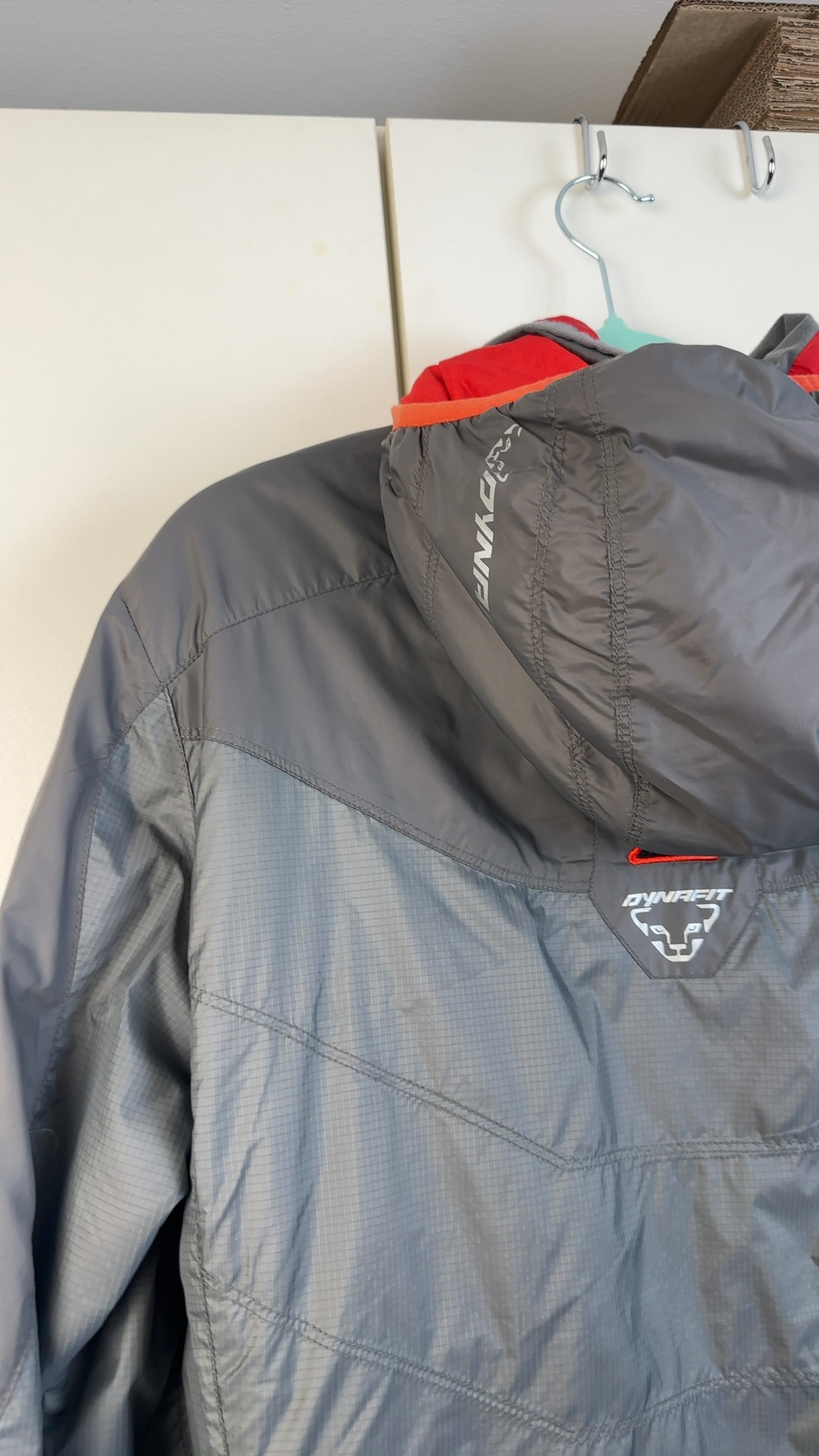 Dynafit Men's Grey Outdoor Lightweight Jacket Large