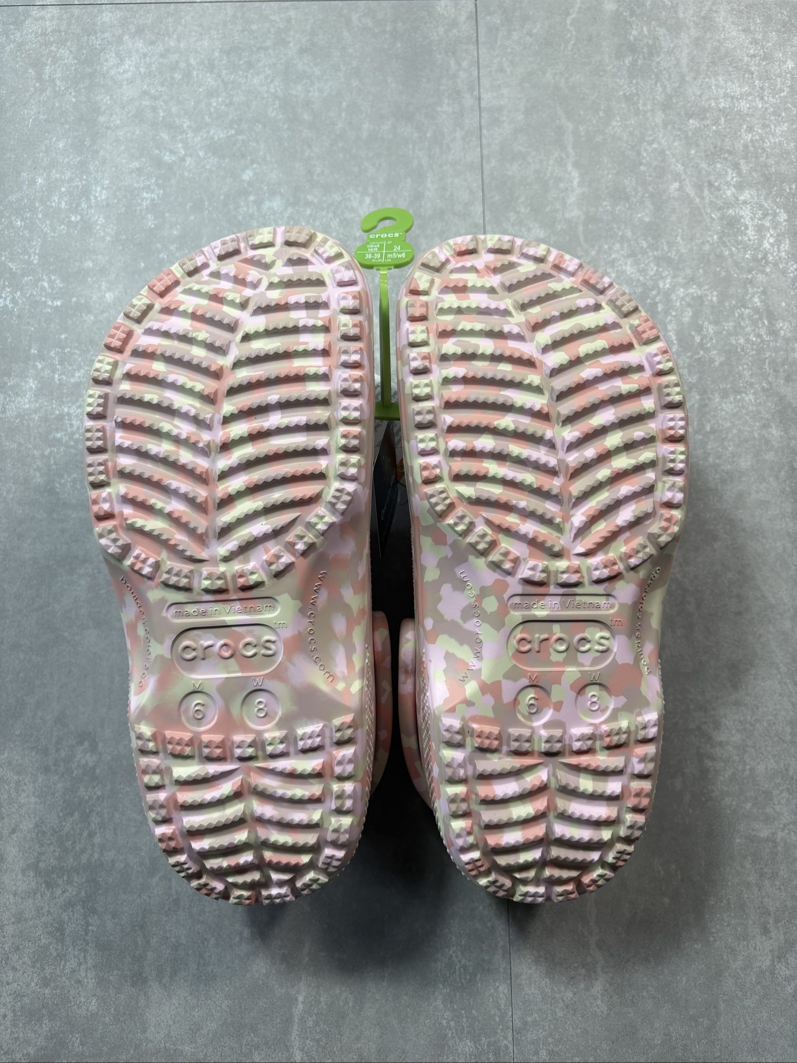 Crocs Women's Pink Multi Classic Confetti Clog UK 6 image 4