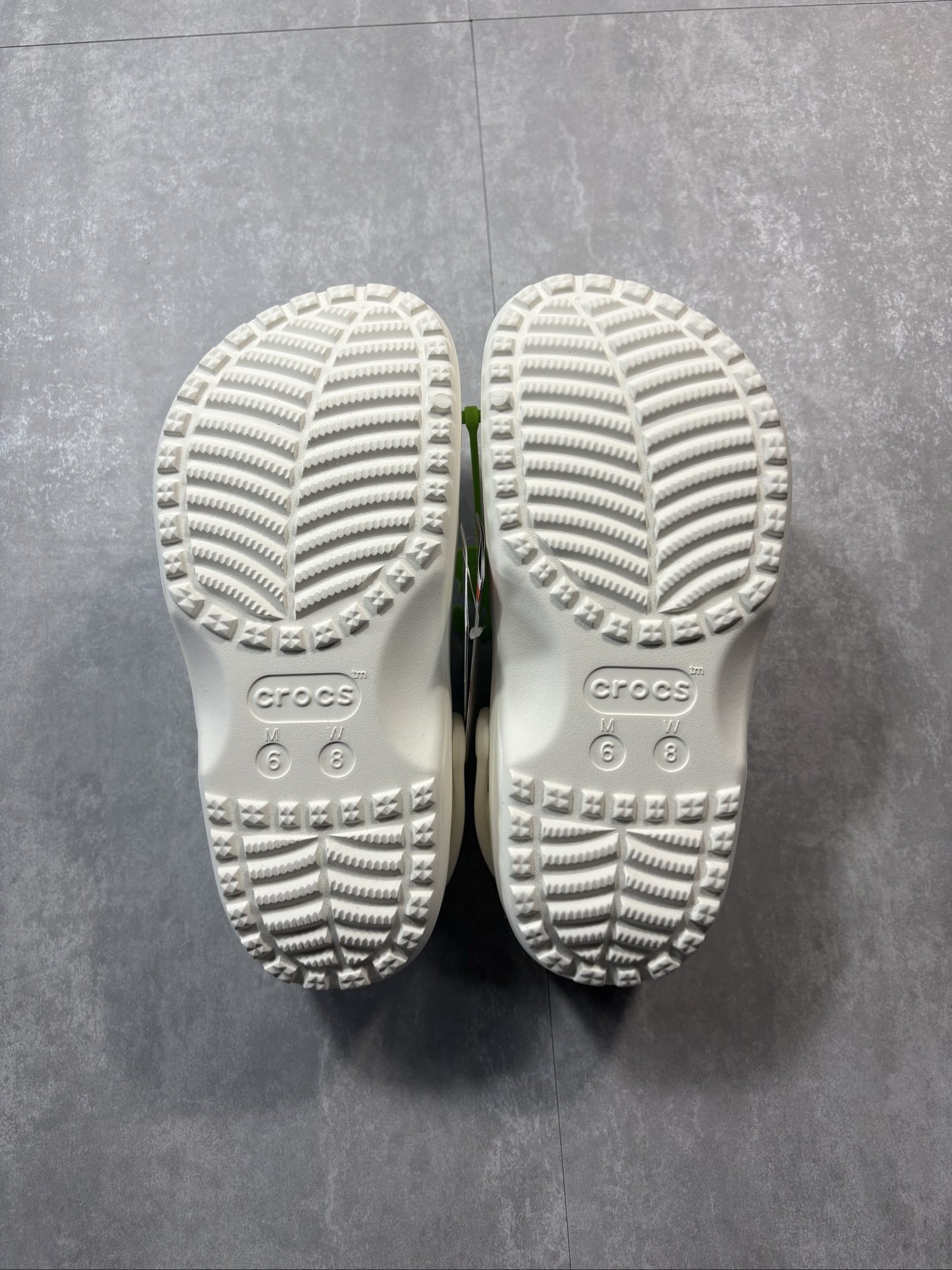 Crocs White/Beige Classic Floral Cut Out Clog UK W 6 image 4