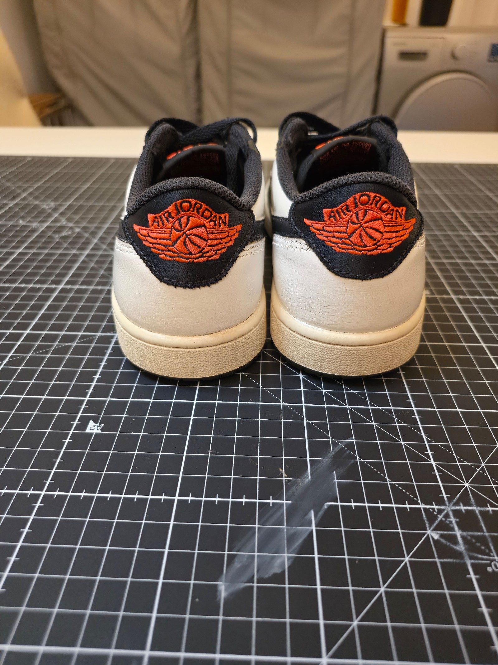 Nike Air Jordan Low Paris Saint Germain Sneakers UK 6.5 image 5