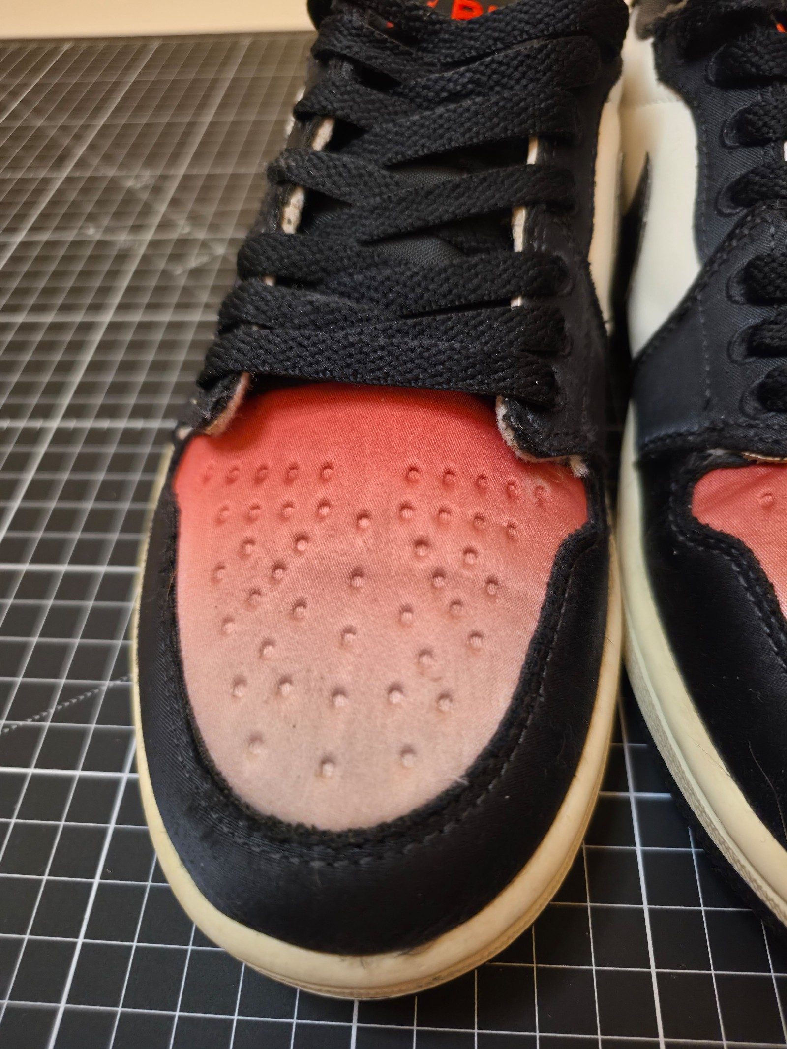 Nike Air Jordan Low Paris Saint Germain Sneakers UK 6.5 image 9
