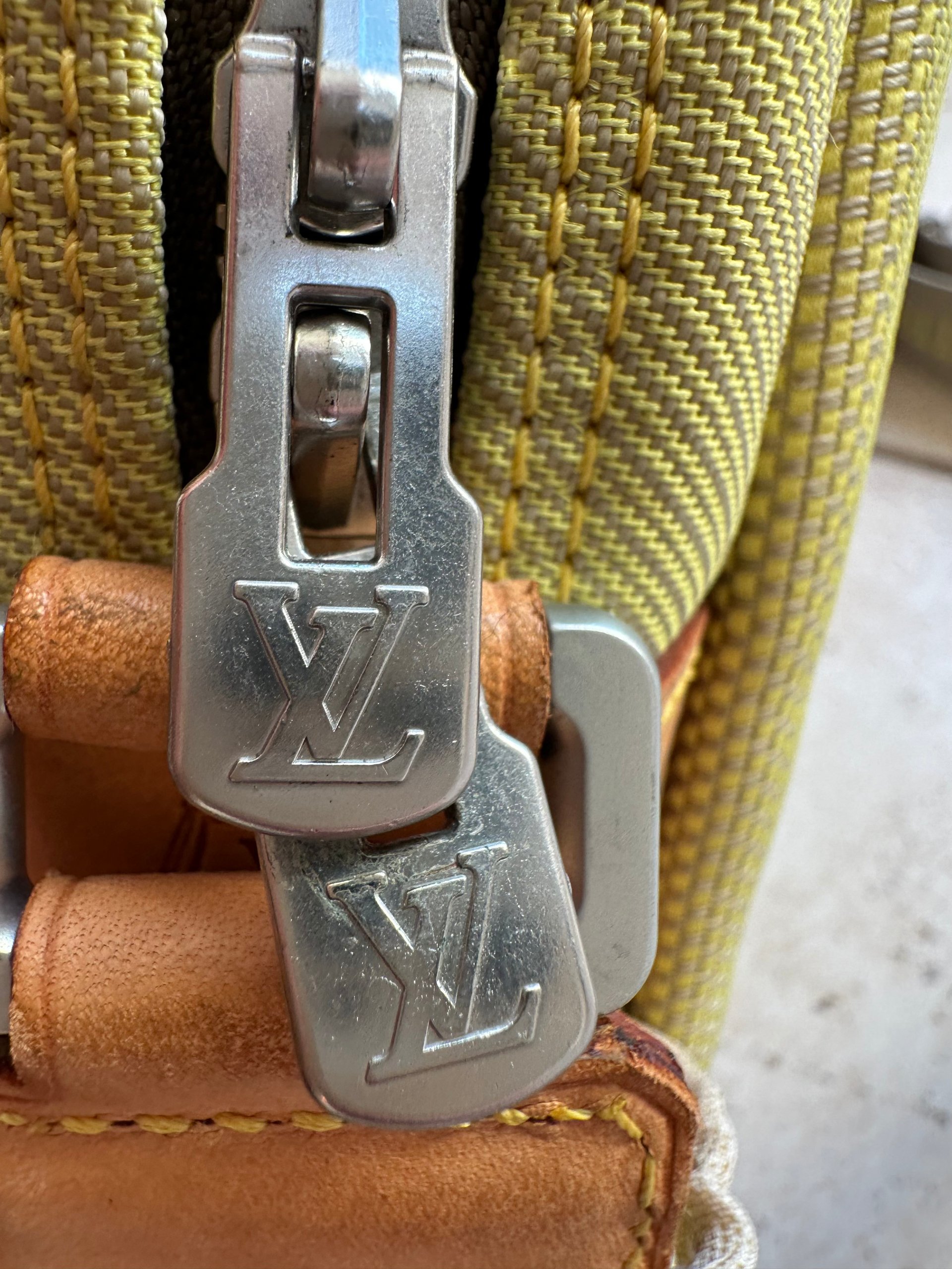 Louis Vuitton Cup 2003 "Weatherly" Lime Green Messenger Bag Vintage Archive image 5