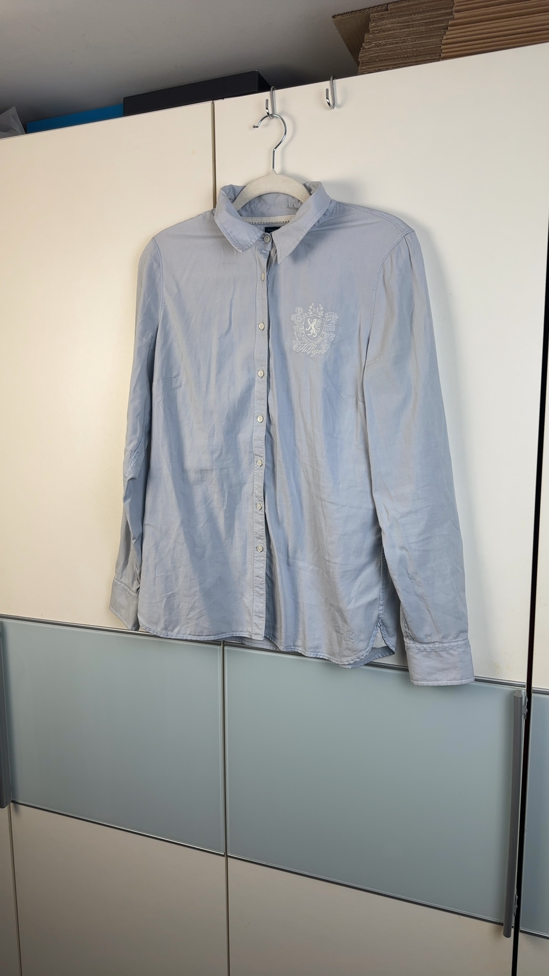 Tommy Hilfiger Damen Hemd Hellblau Gr. S | Bluse Logo Stickerei