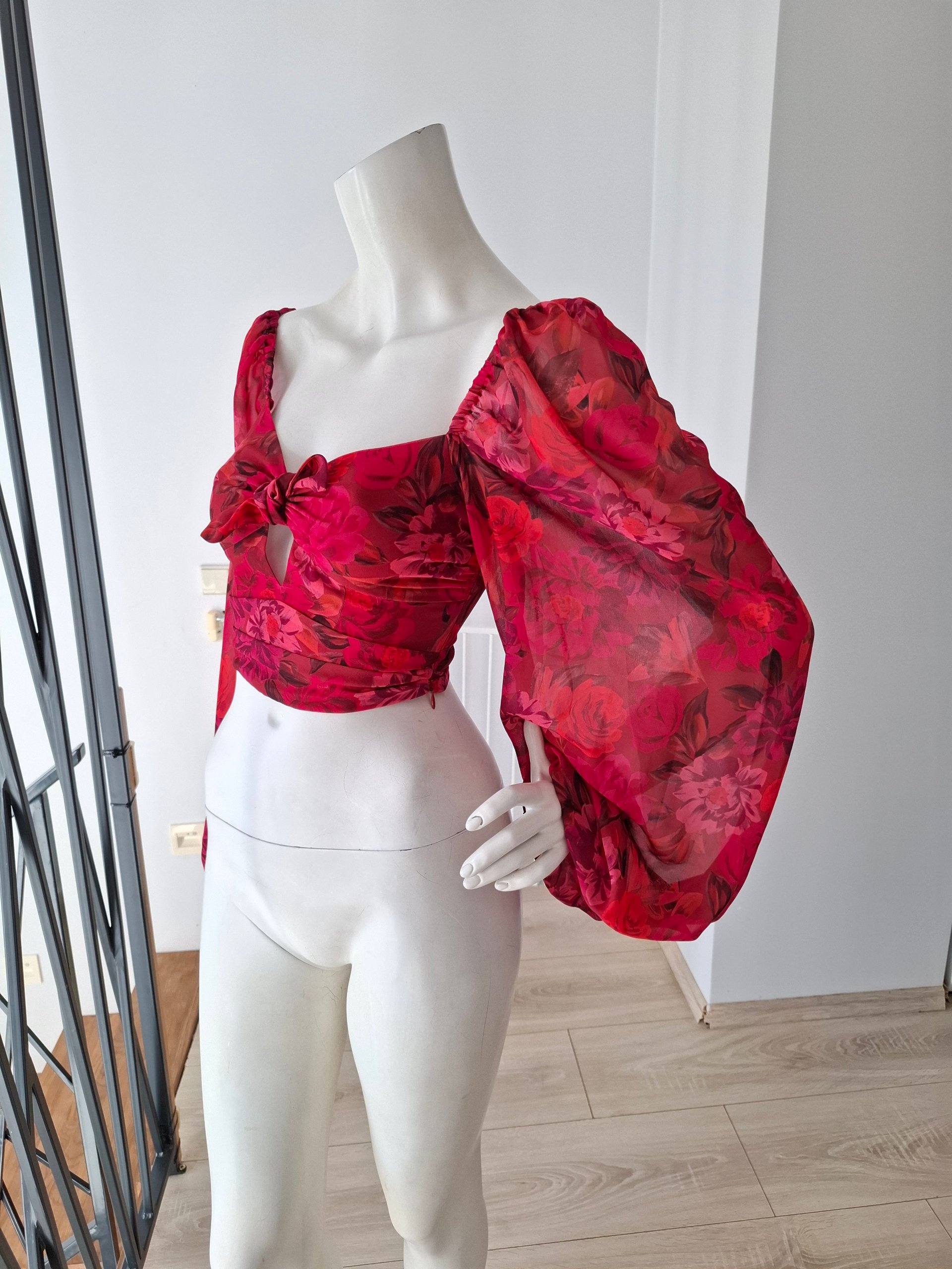 New For Love & Lemons Red Floral Crop Top Size XS image 7