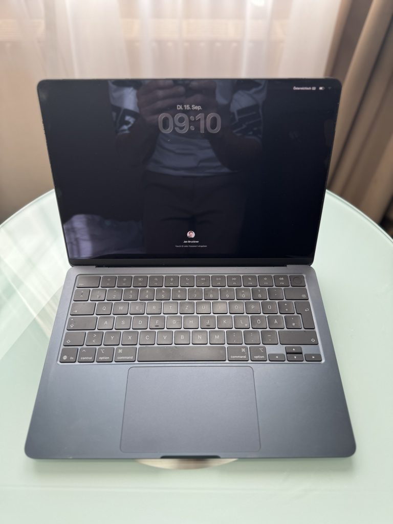 Apple MacBook Air 13" M4 24GB RAM 512 GB SSD Space Grey