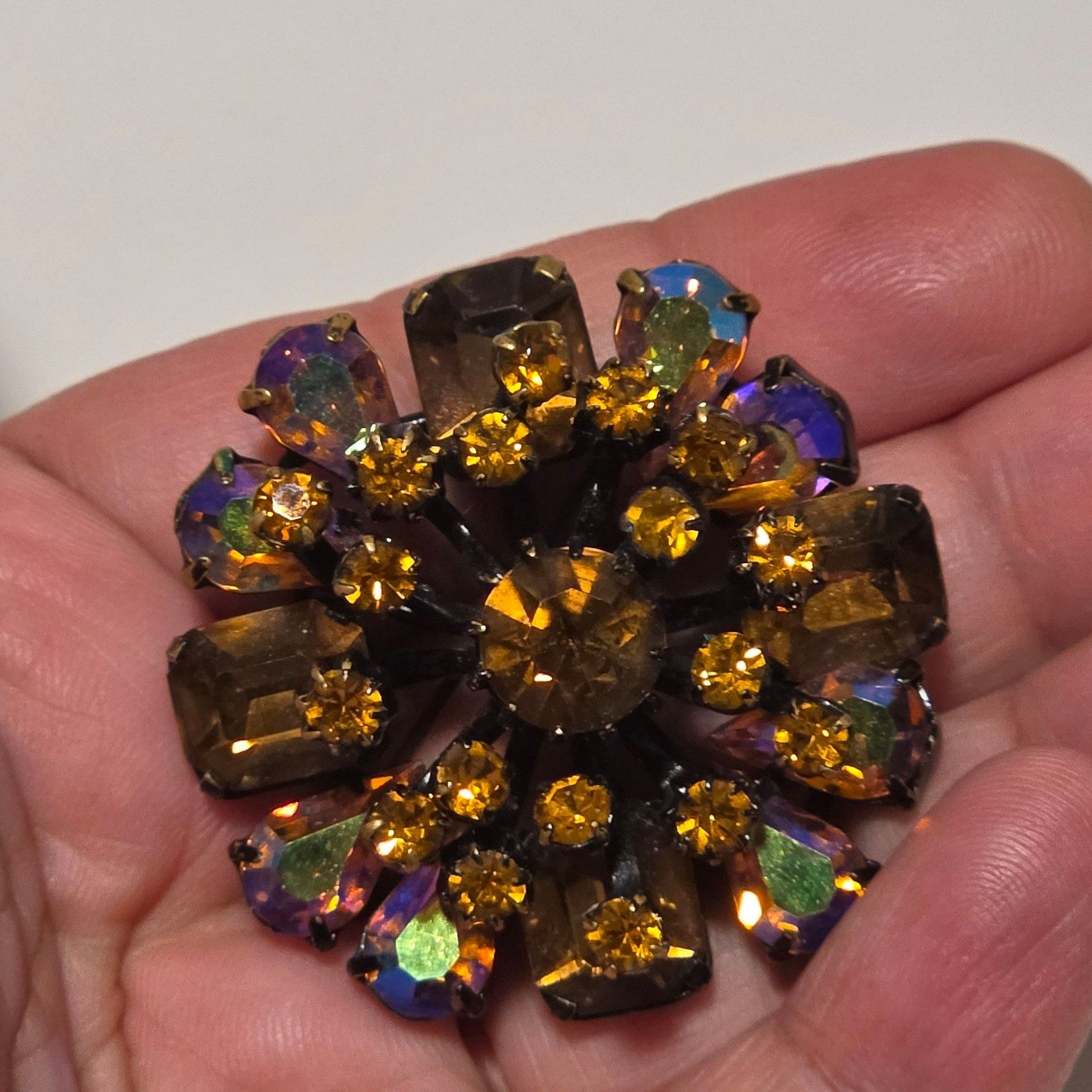 Vintage Brown & Multi-Coloured Rhinestone Flower Brooch .b9 image 3