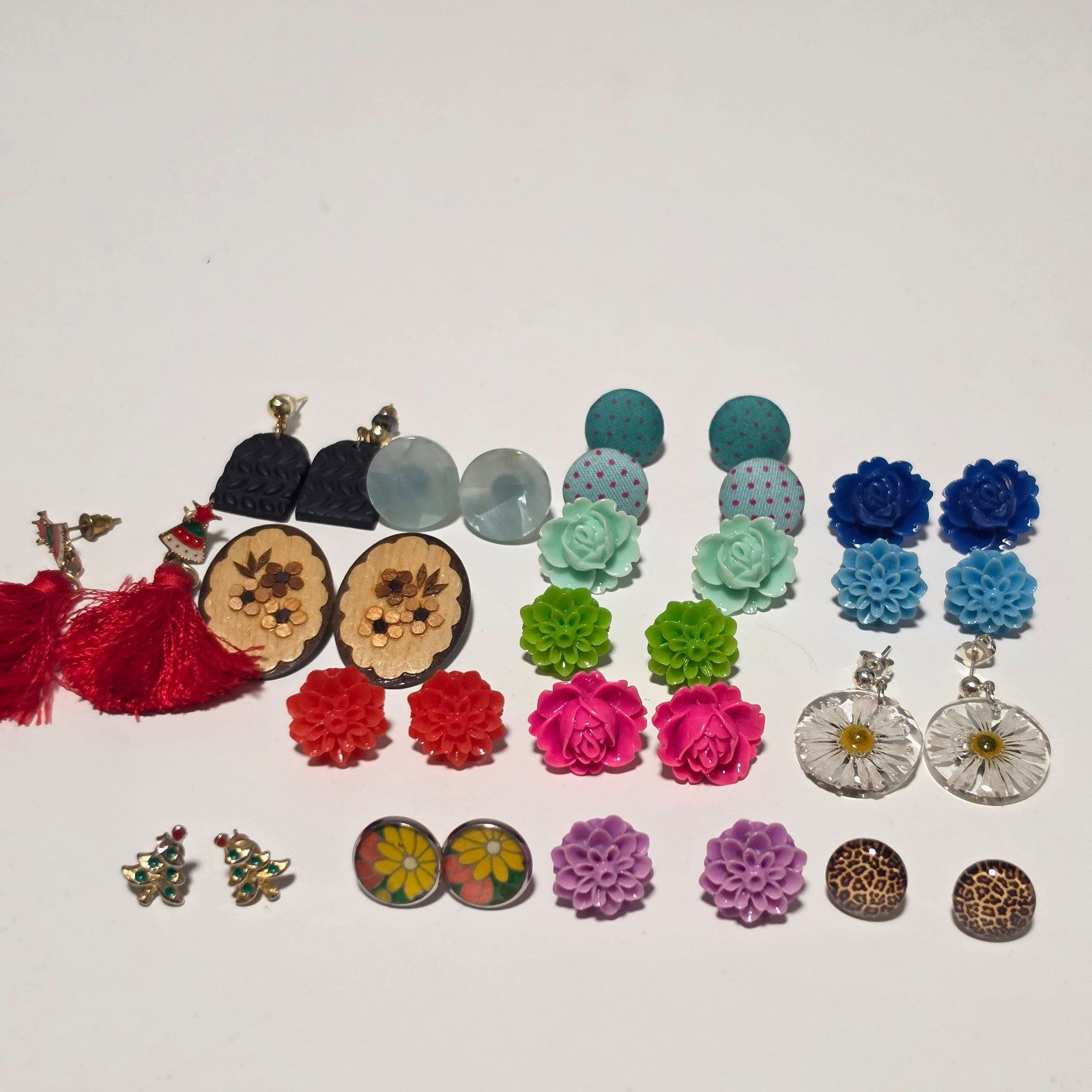 Multi Colour Floral Stud Earrings Set.b9 image 3