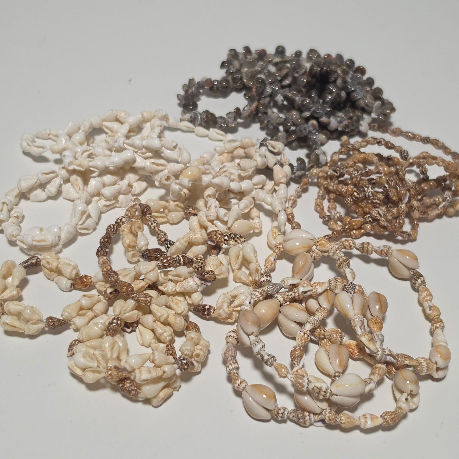 Handmade Multi-Colour Shell Necklaces Set.b9 image 2