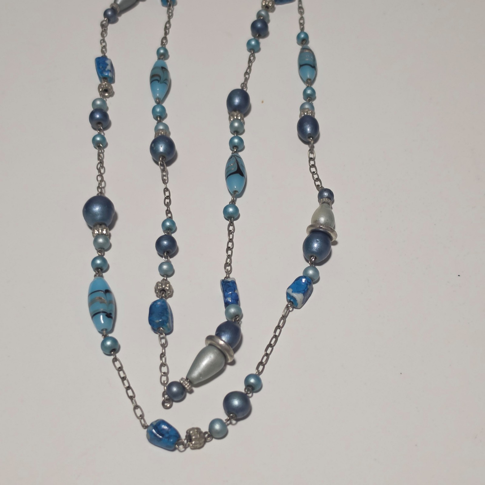 Vintage Blue & Silver Beaded Decorative Necklace.b9 image 2