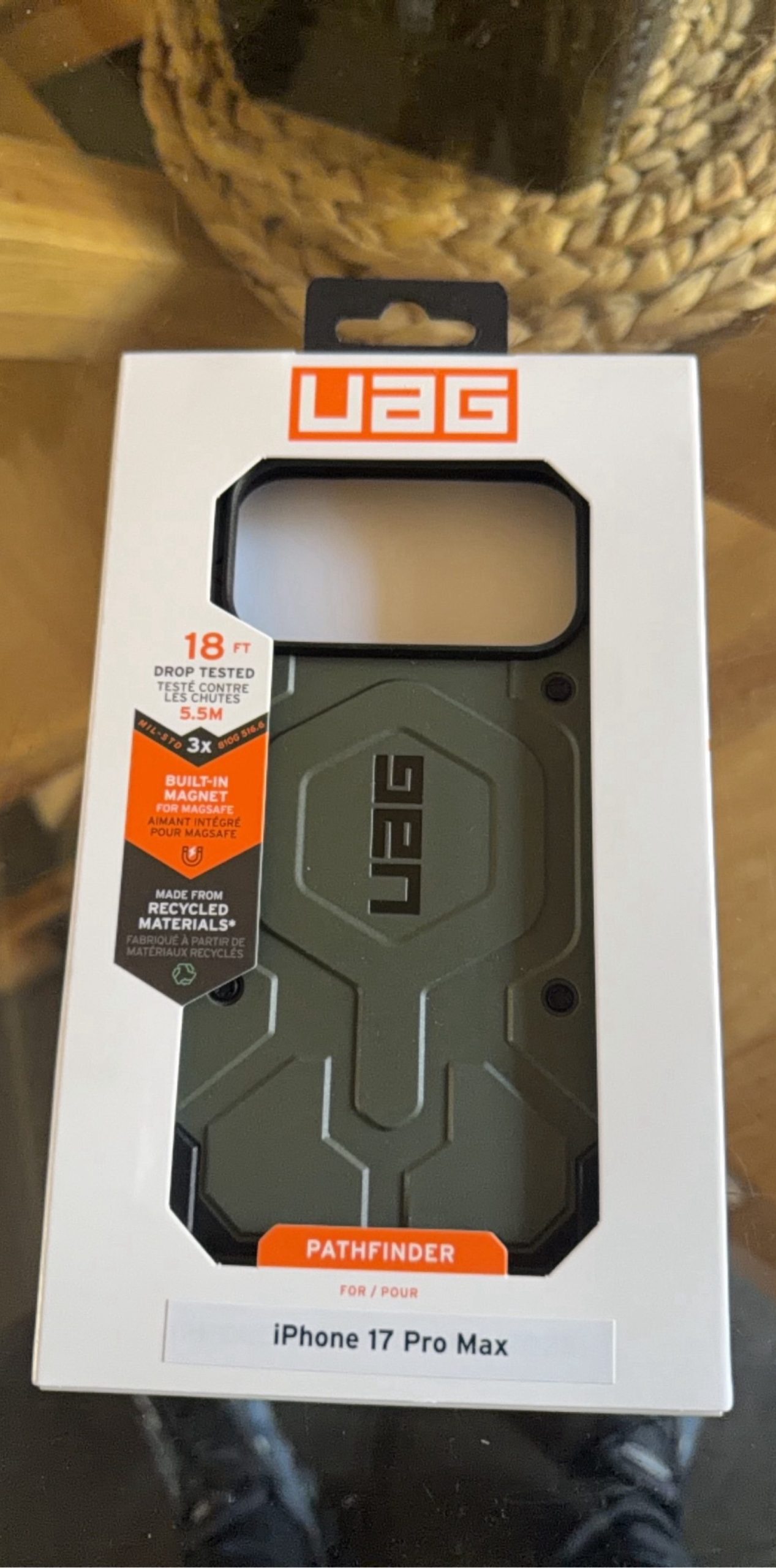 UAG Green iPhone 17 Pro Max Case Magnet