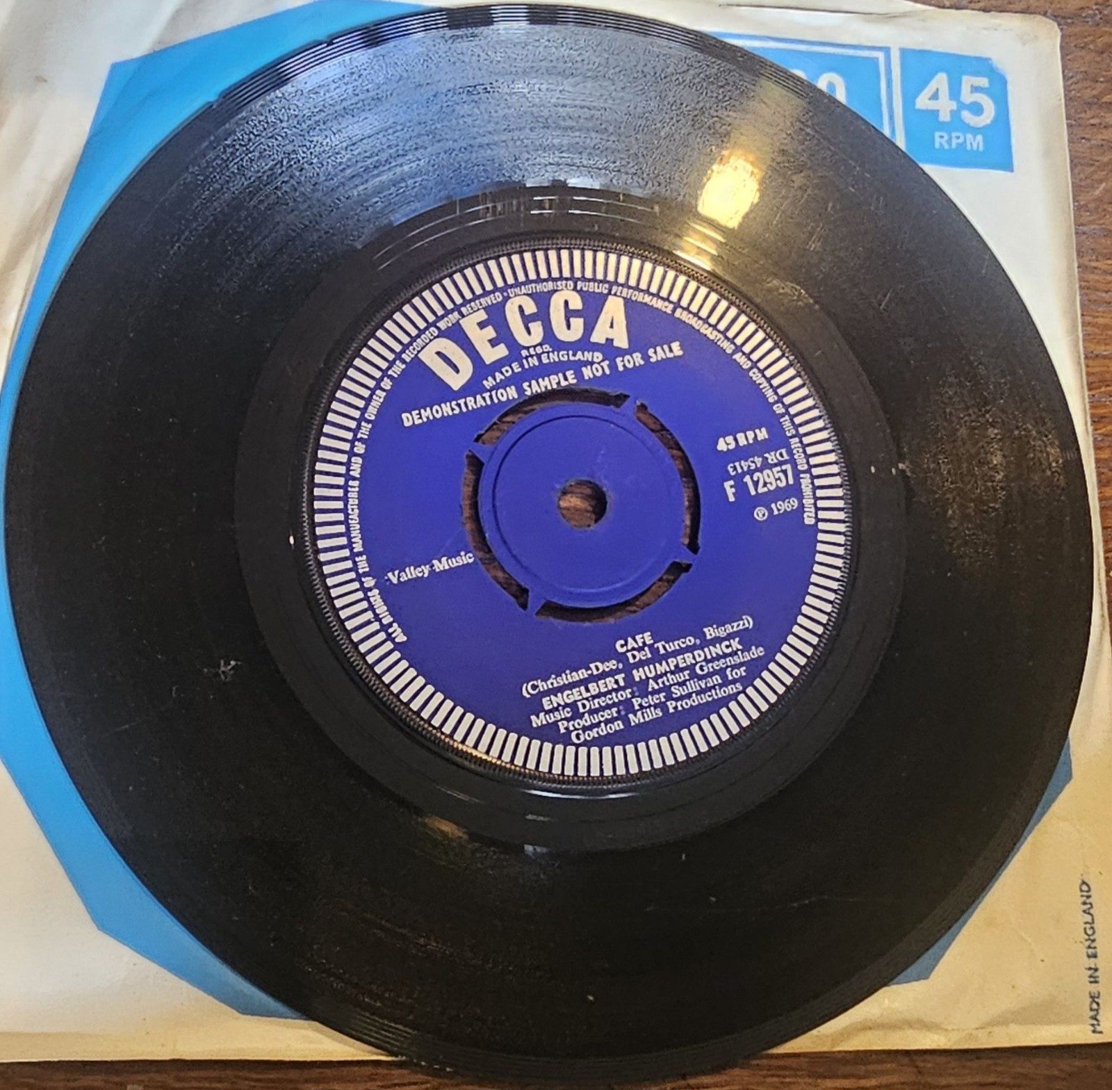 Engelbert Humperdinck I'm A Better Man PROMO Decca F12957 7" 45 RPM image 2