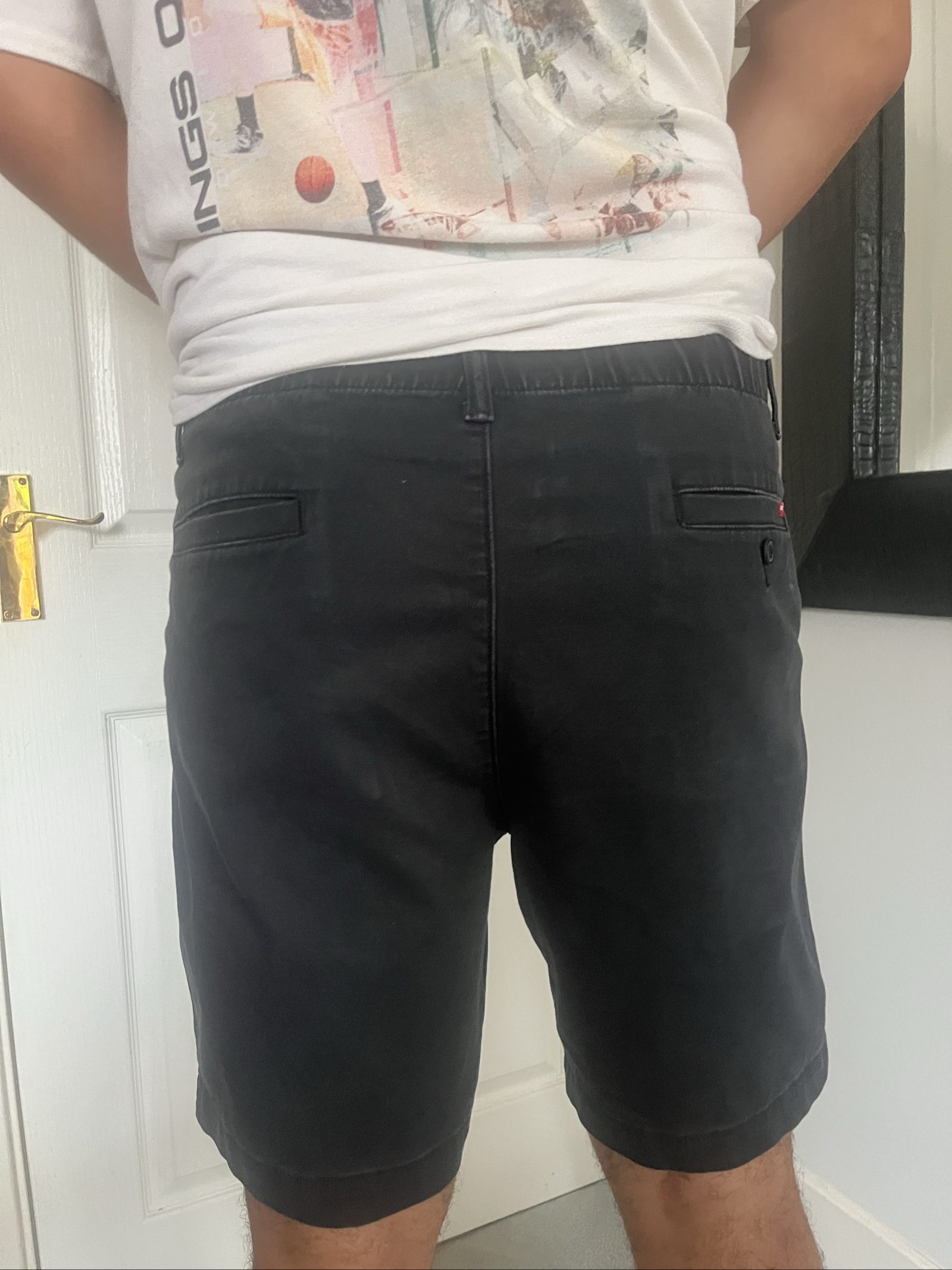 Levi's Black Men's Chino Shorts Medium with Buttoned Back Pockets image 2