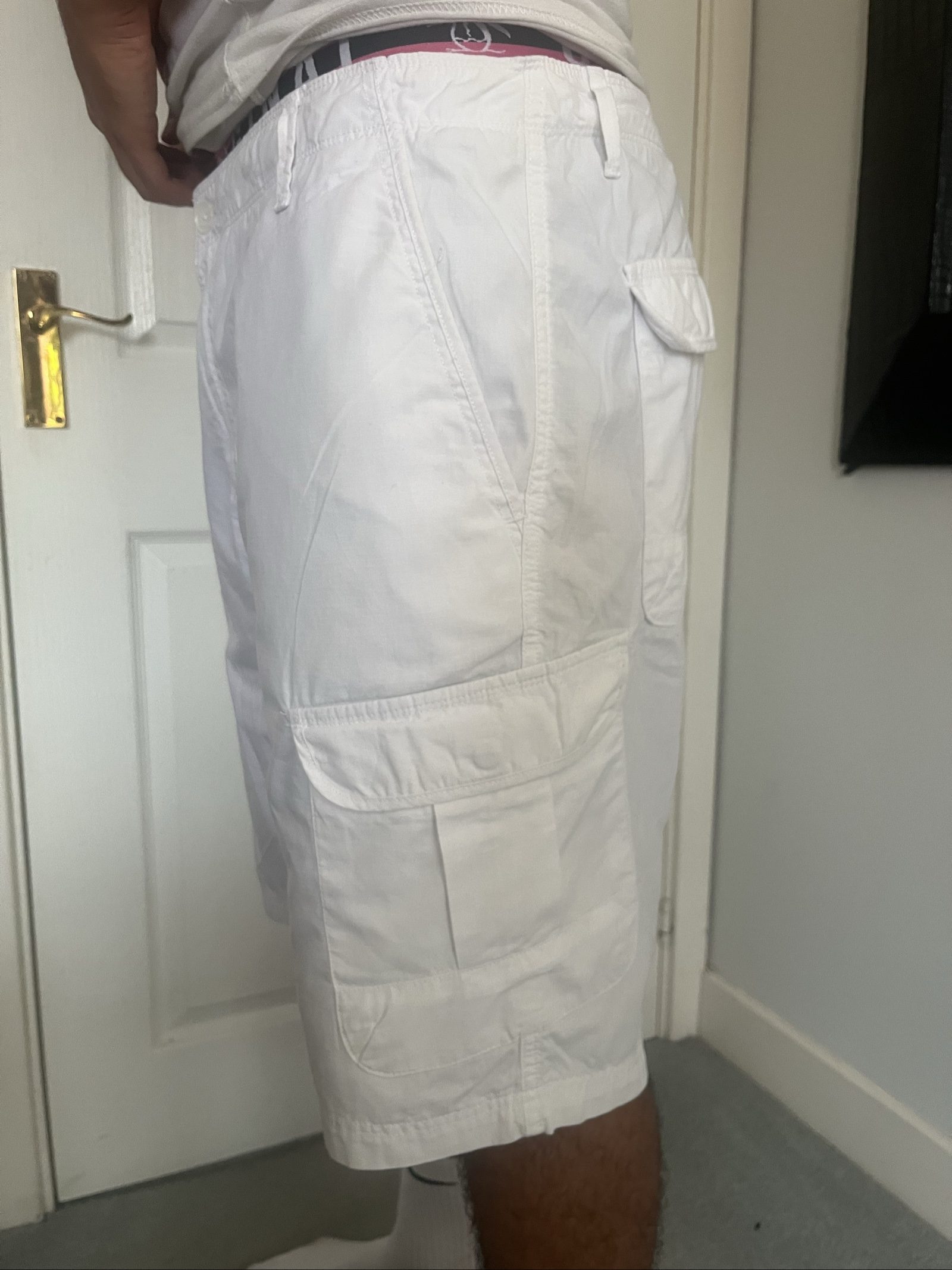 Calvin Klein White Cotton Cargo Shorts 38 image 4