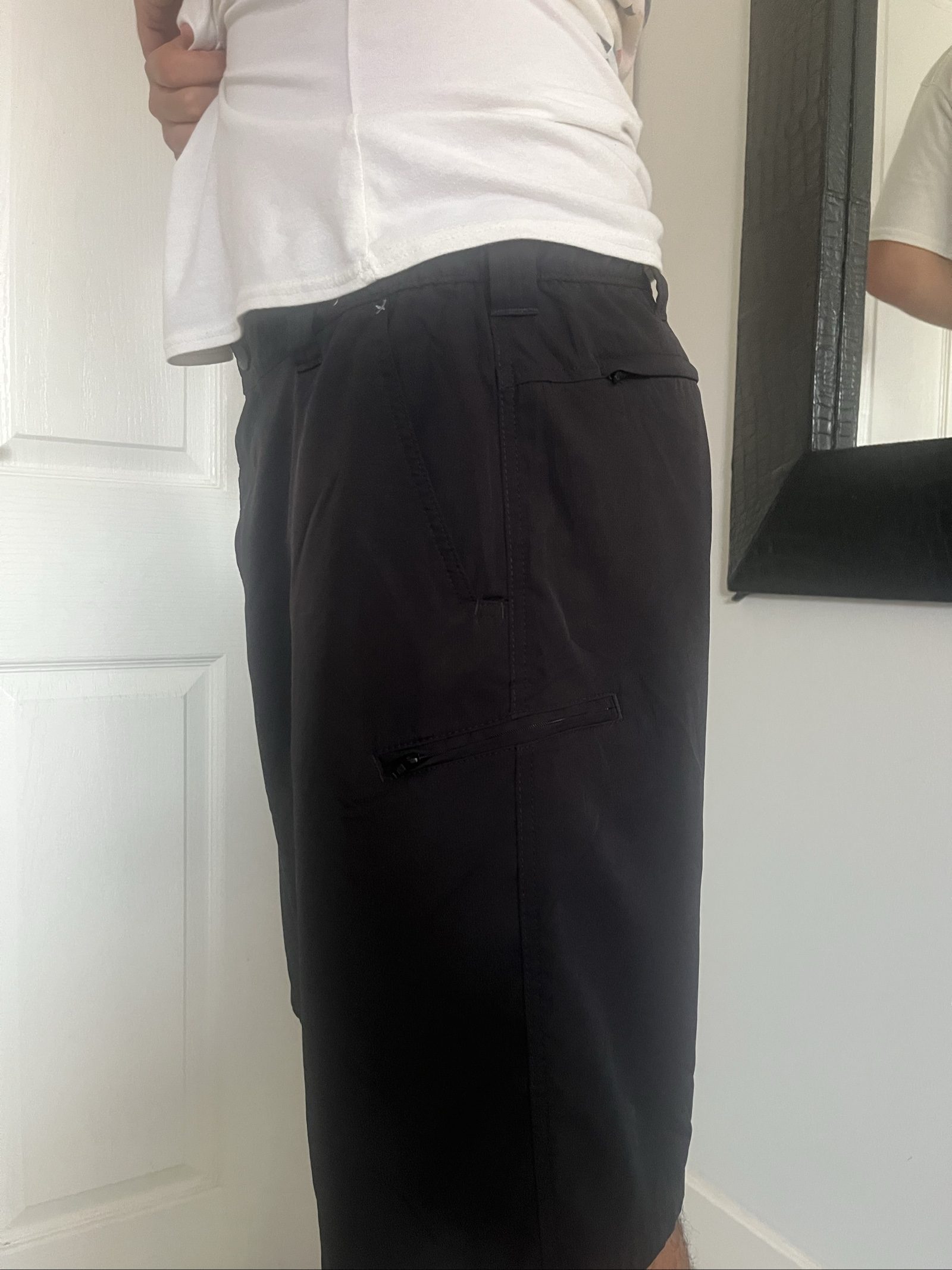 Nine Black Men's Wrangler Technical Shorts Large with Zip Pockets image 4