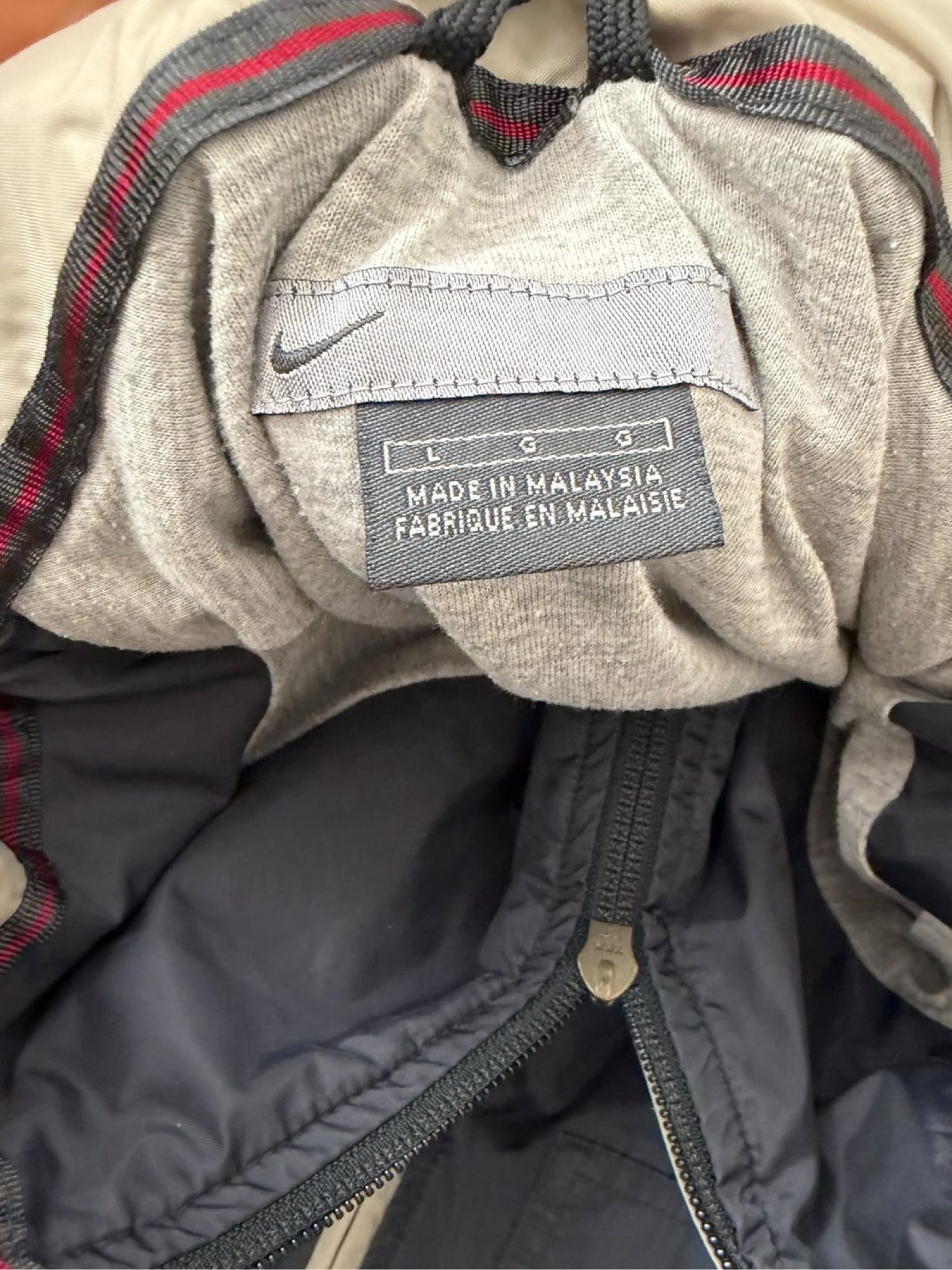 Nike Grey & Black Hooded Windbreaker Large image 3