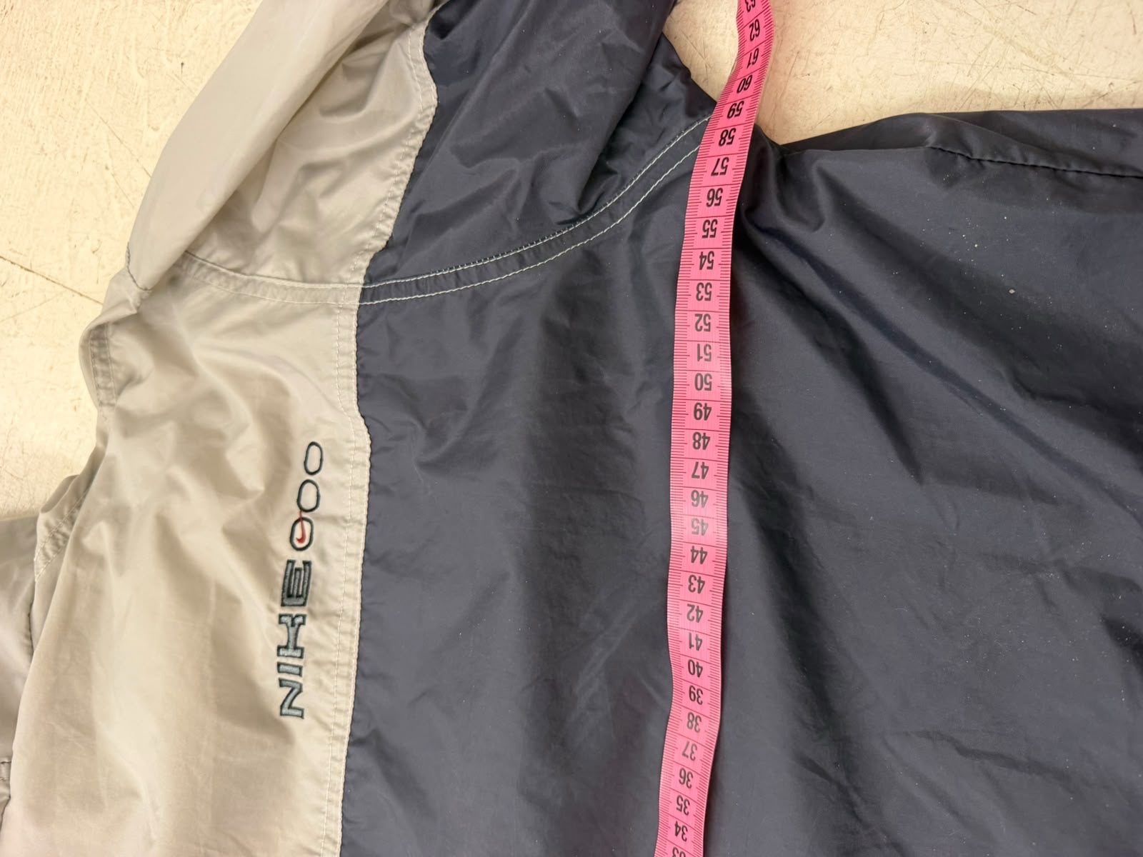 Nike Grey & Black Hooded Windbreaker Large image 4