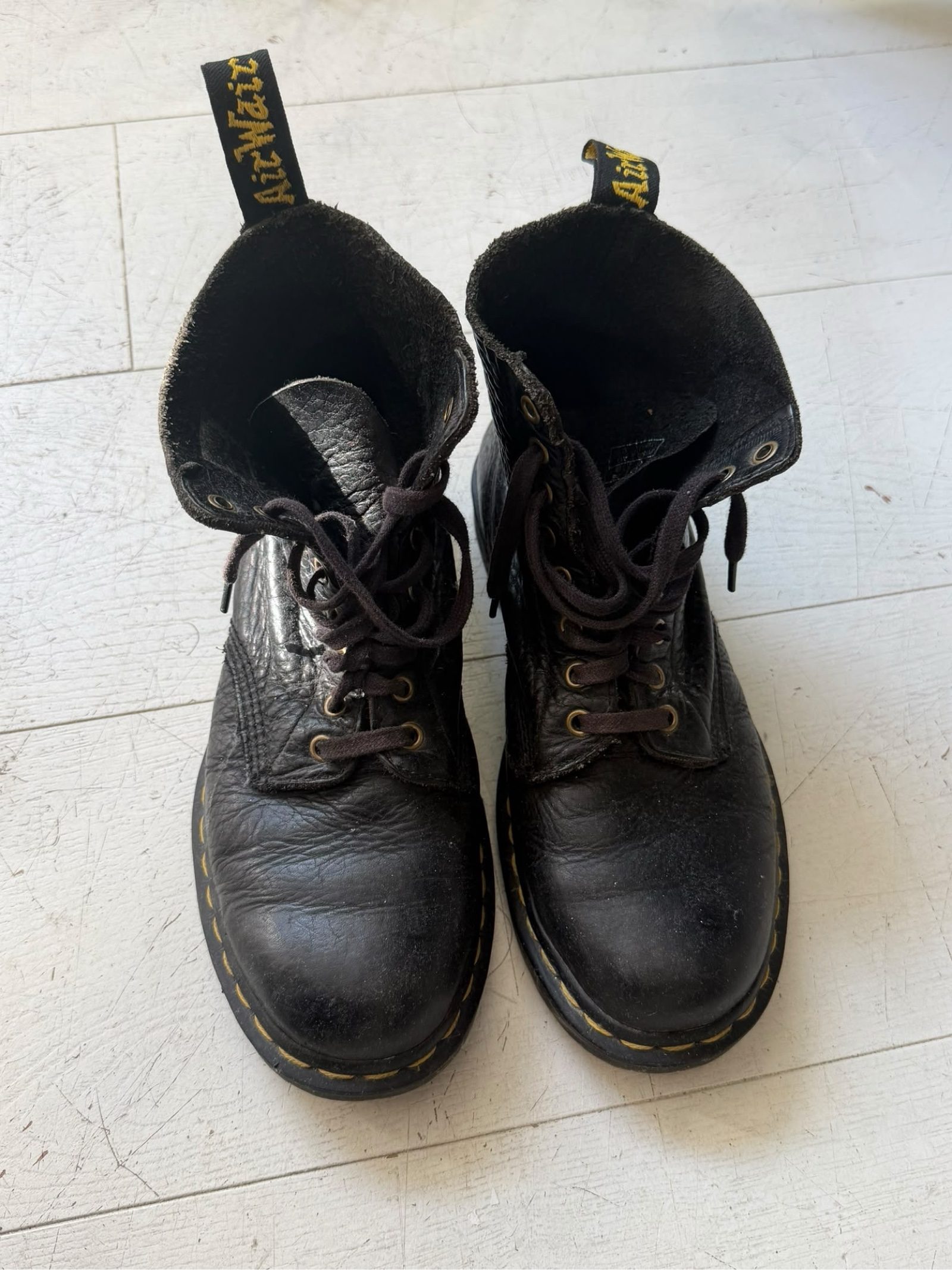 Dr Martens Black Leather Lace-Up Boots UK 5