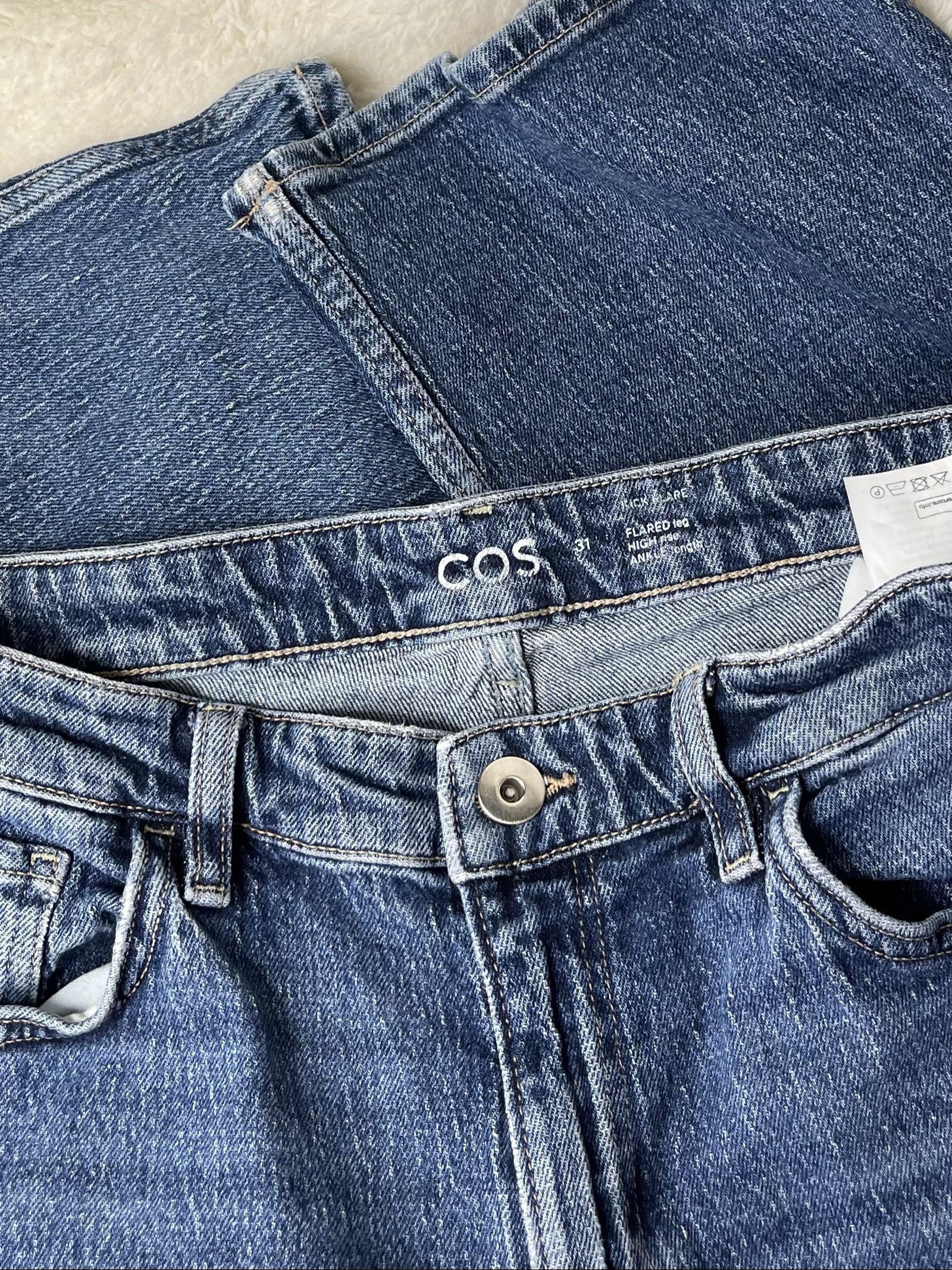 COS Flared Leg High Rise Jeans cropped 31 / L mid blue washed image 4