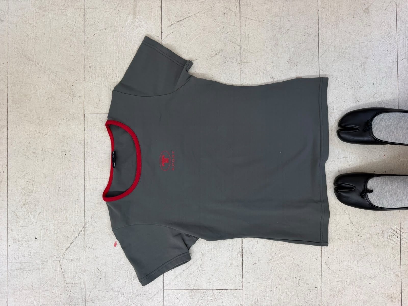 Tom Tailor Women's Grey & Red Short Sleeve T-Shirt Size 40 image 2