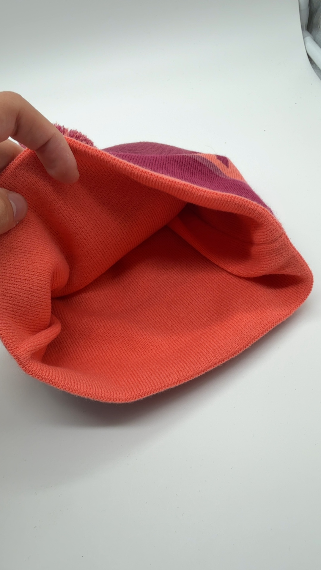Oakley Beanie Mütze Bordeaux Orange | Logo Bommel Wintermütze image 5