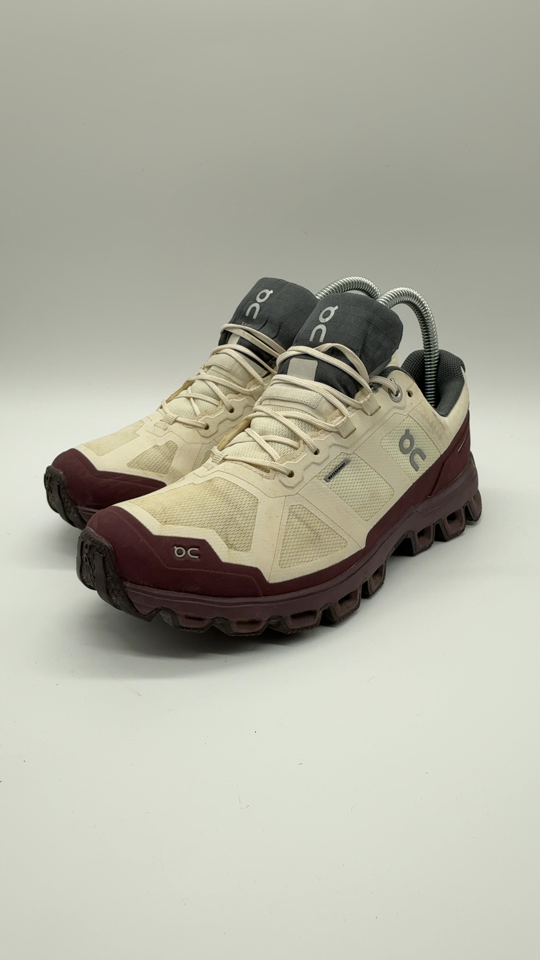 On Cloudventure Trail Running Schuhe Beige Bordeaux Gr. 38.5 | Damen Outdoor image 2