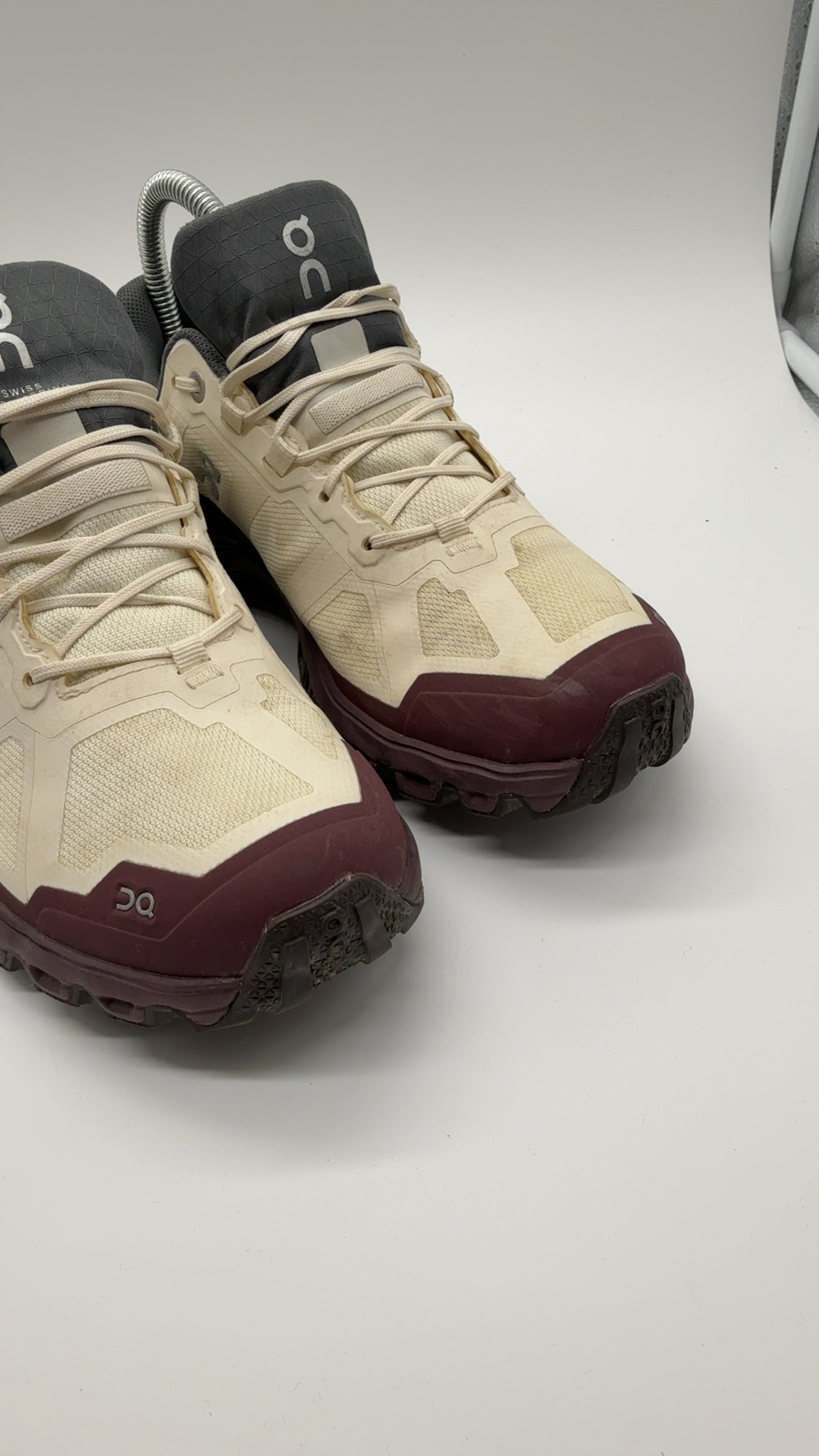 On Cloudventure Trail Running Schuhe Beige Bordeaux Gr. 38.5 | Damen Outdoor image 9